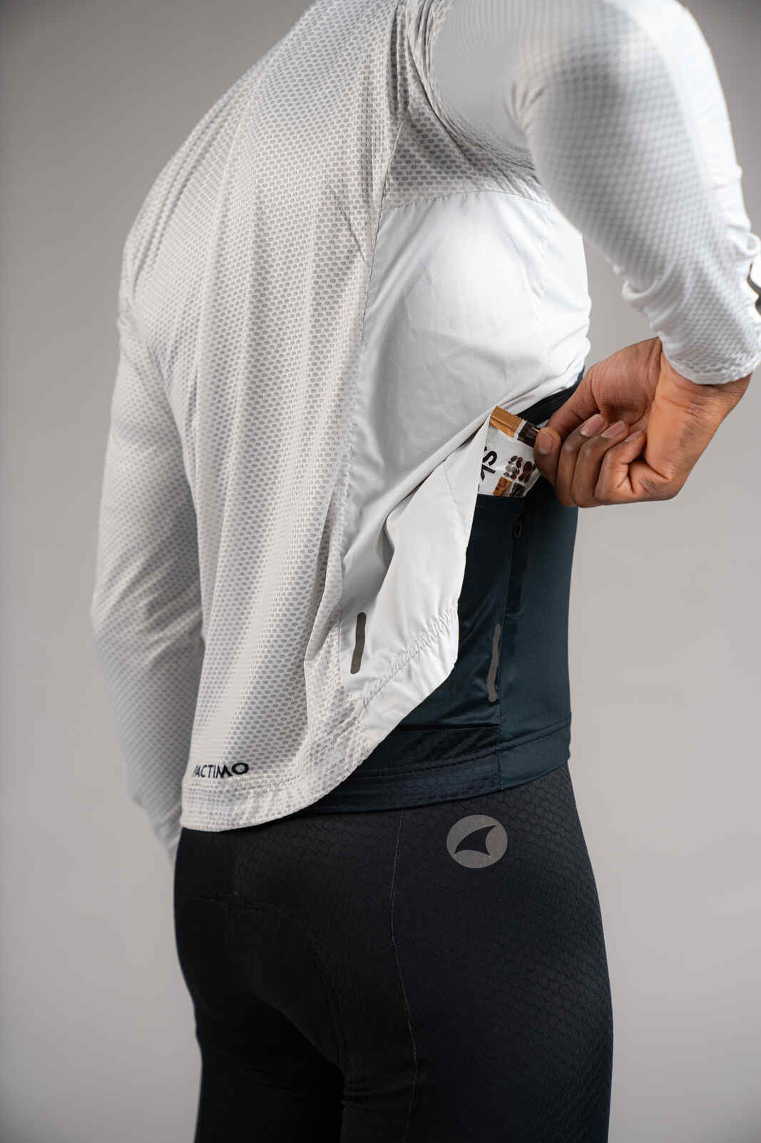 Men's Packable White Cycling Wind Jacket - Back Pocket Access
