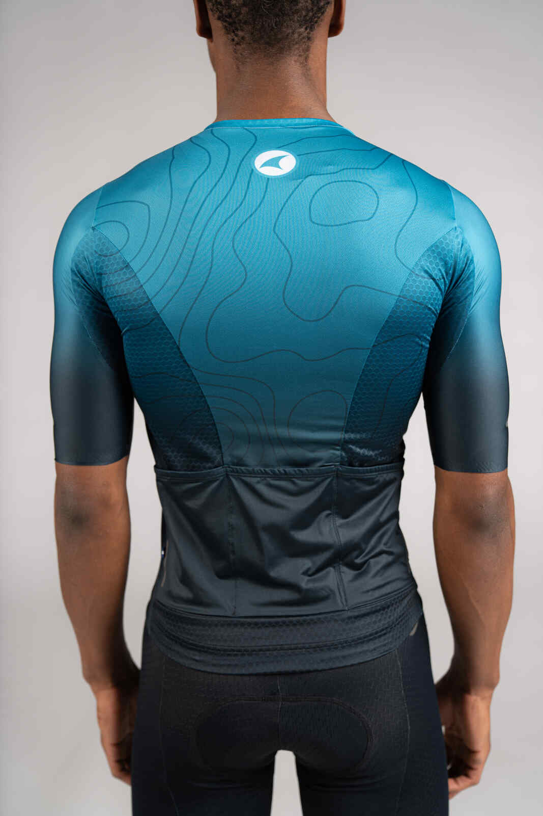 Men's Summit Aero Blue Ombre Cycling Jersey - Back Pockets