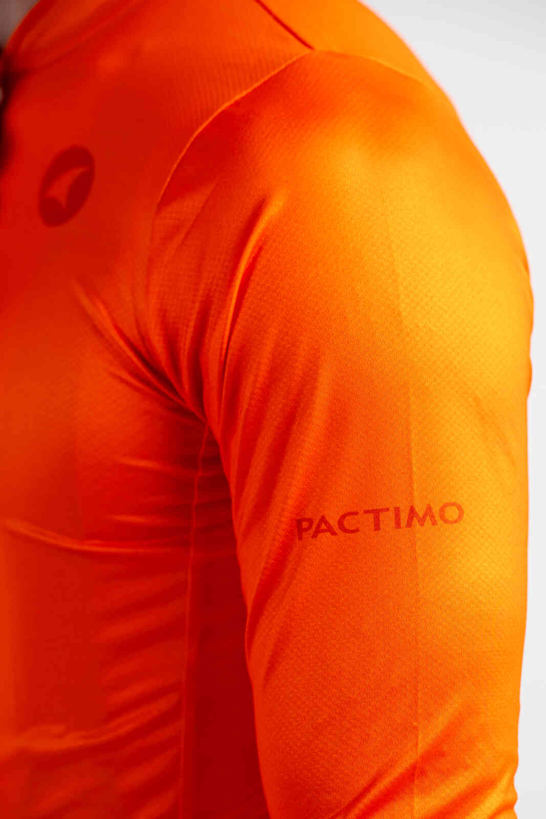 Men's Red/Orange Aero Long Sleeve Cycling Jersey - Shoulder