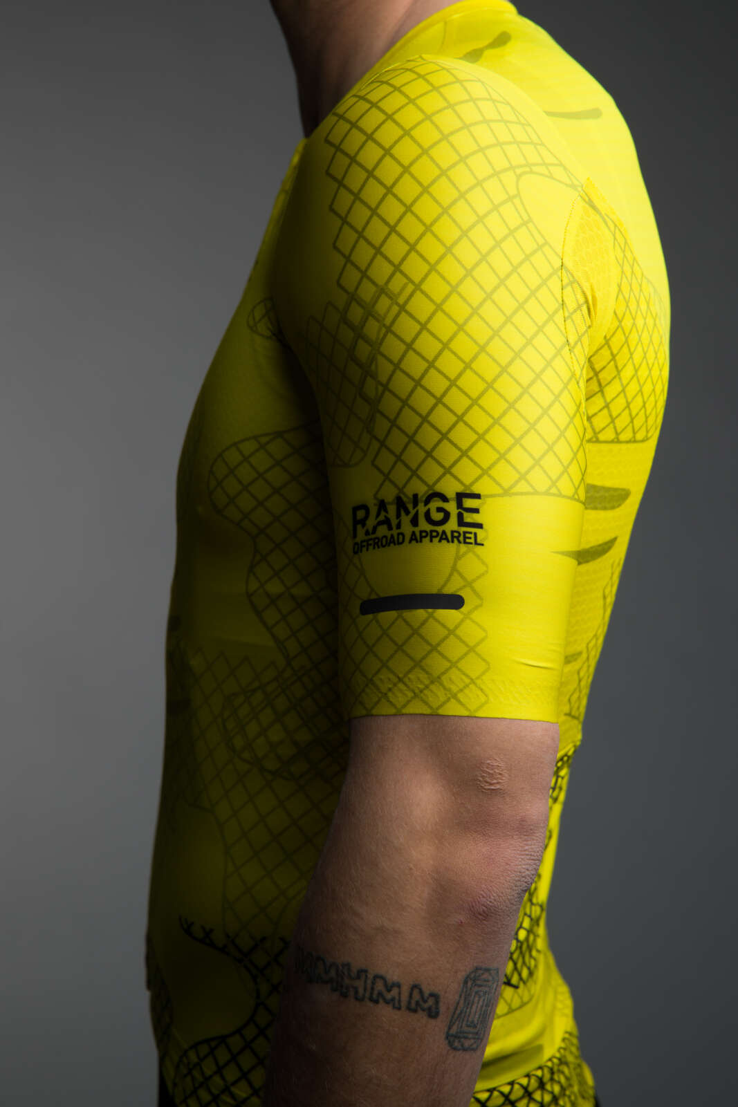 Men's Yellow Cargo Cycling Jersey - Sleeve Detail