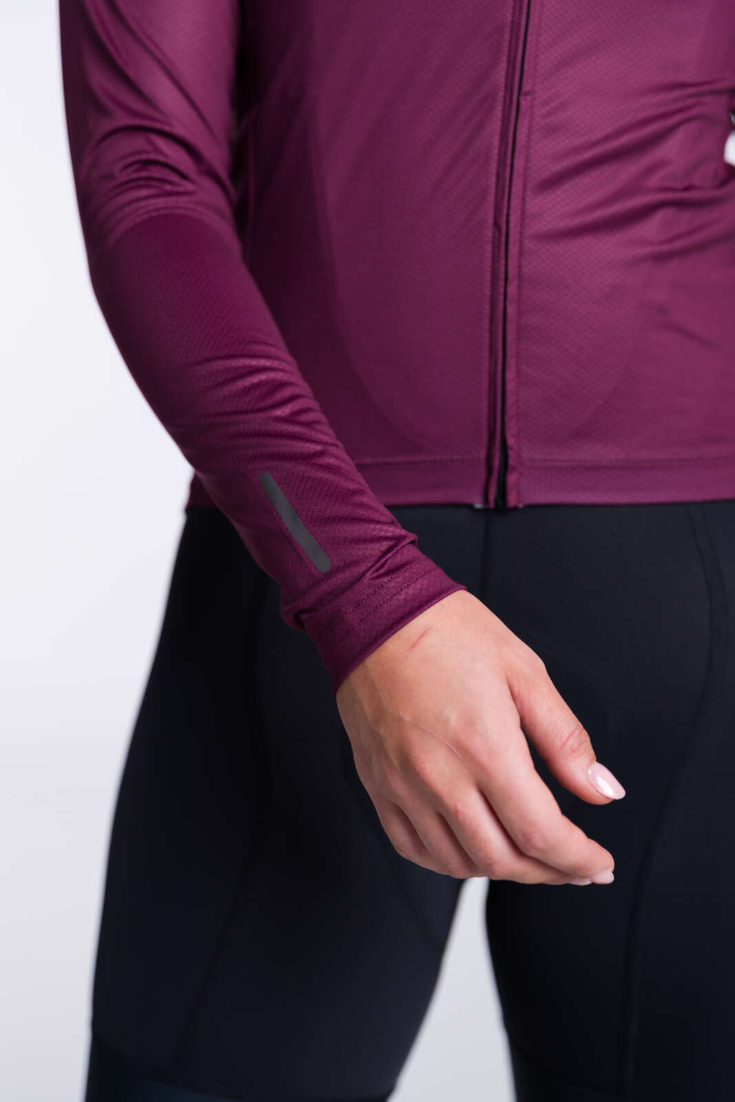  Women's Burgundy Long Sleeve Cycling Jersey - Reflective