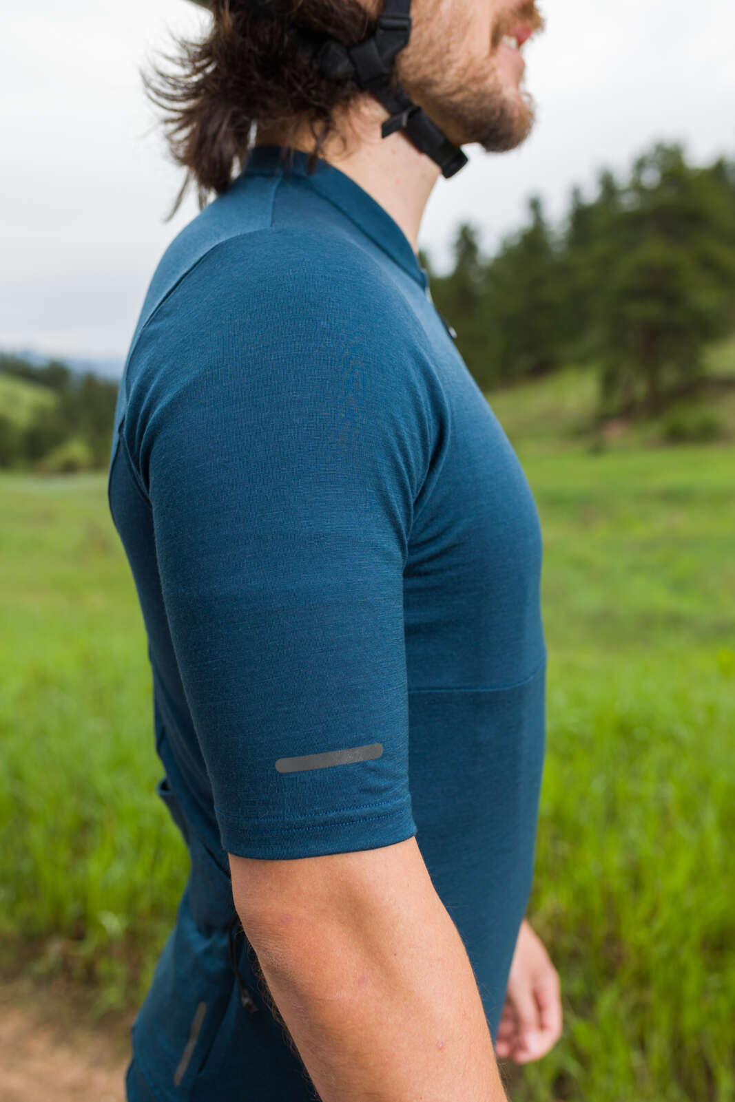 Men's Merino Wool Cycling Jersey - Shoulder Detail