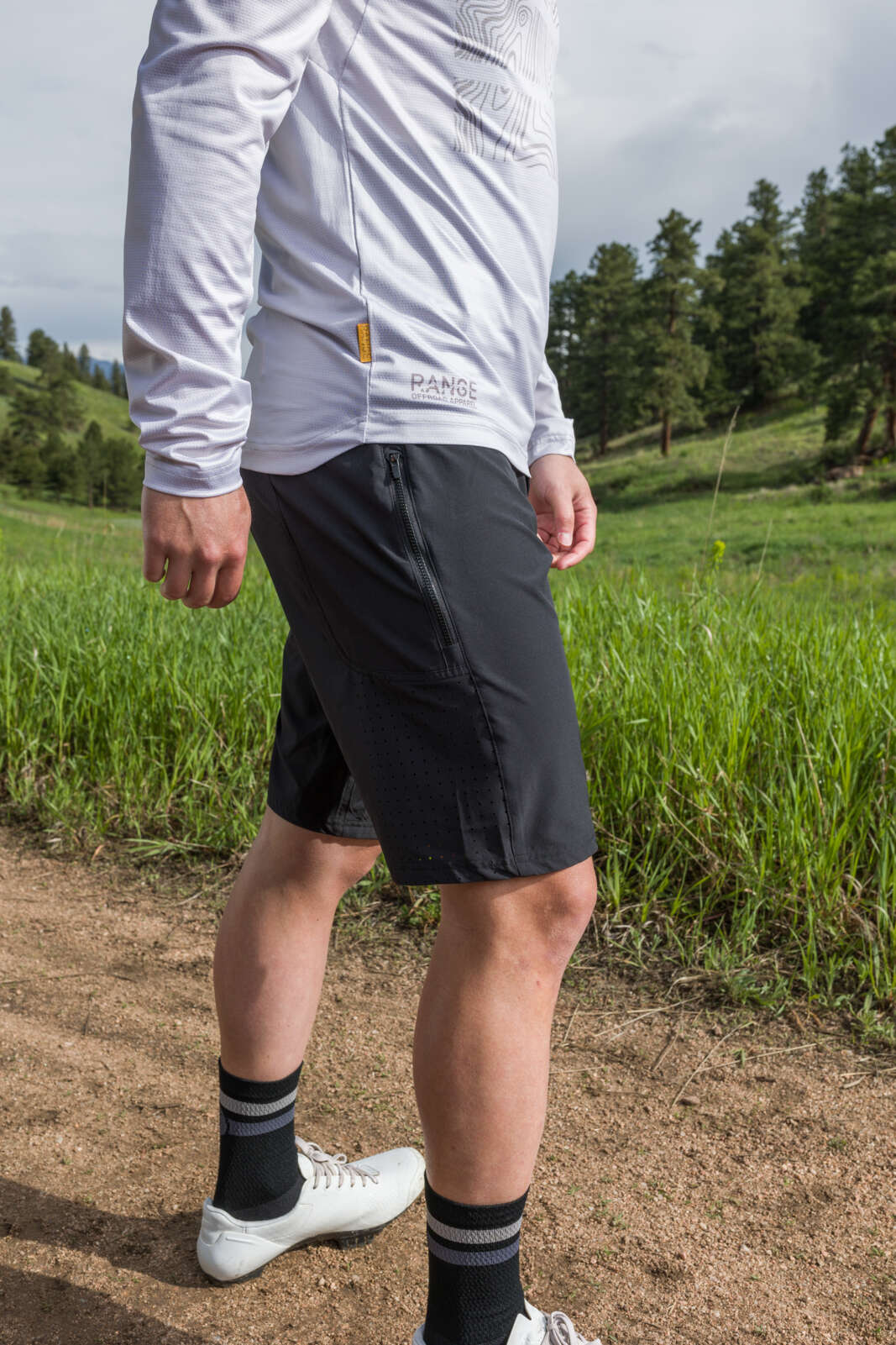 Men's Black Lightweight mtb short - Side view