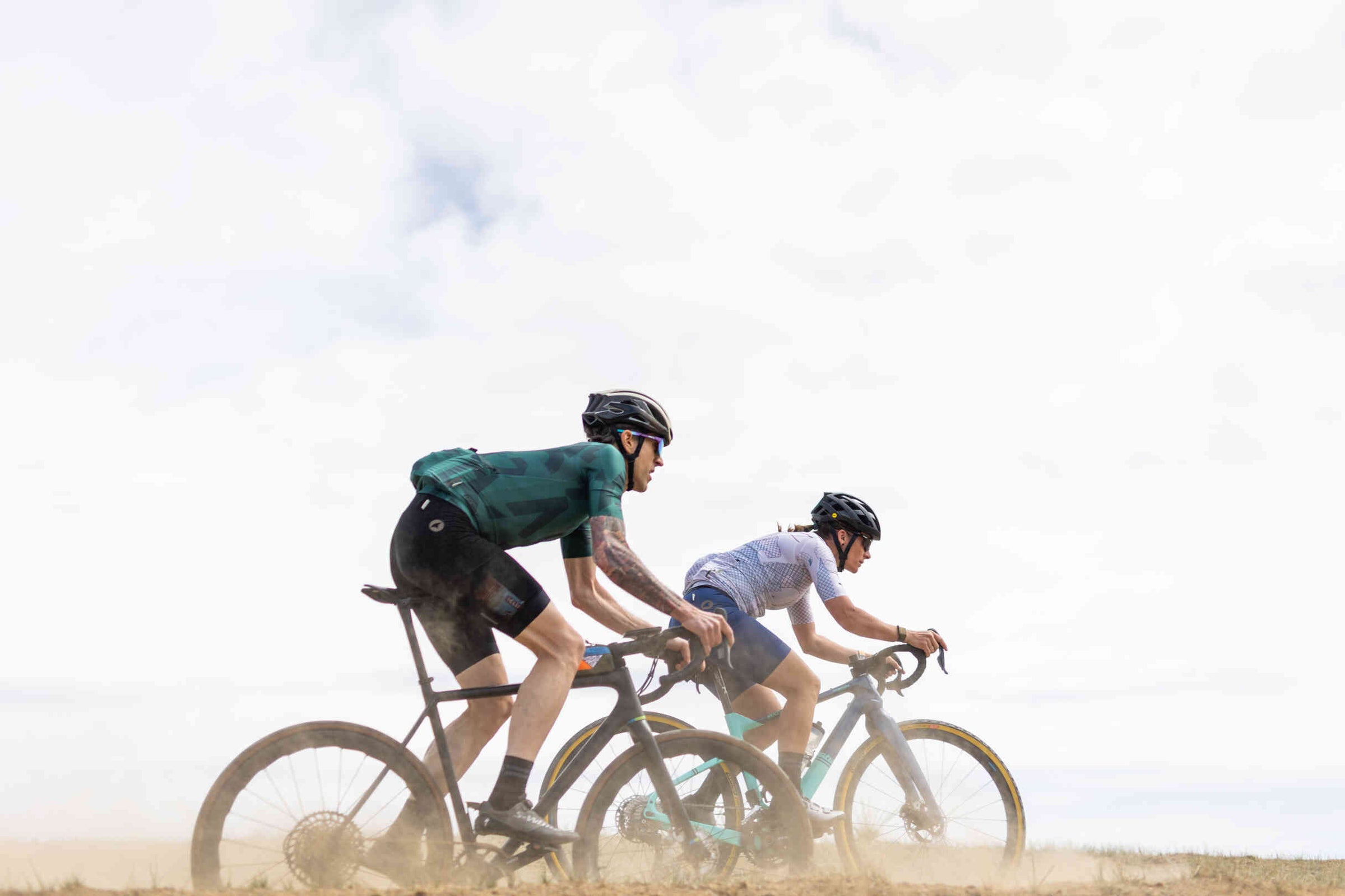 Range Aero Cargo Cycling Jerseys For Off-Road Adventures