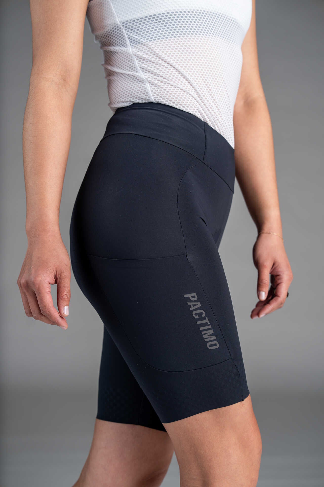 Women's Black Flyte Cargo Cycling Shorts - Side View