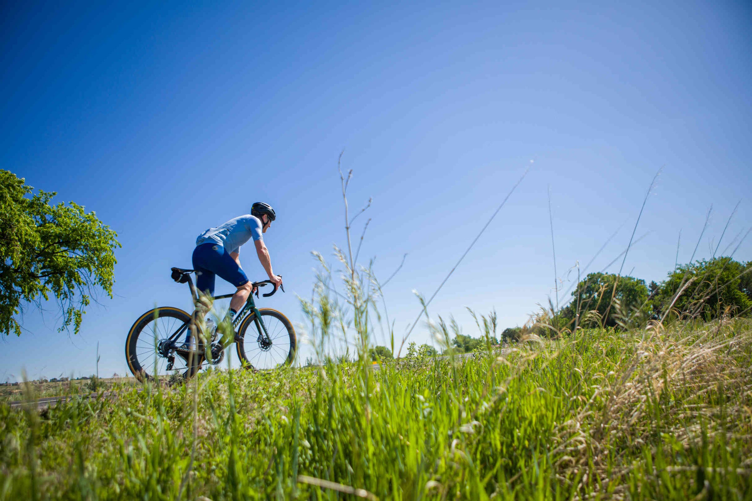 Long Distance Cycling Bibs for Men and Women