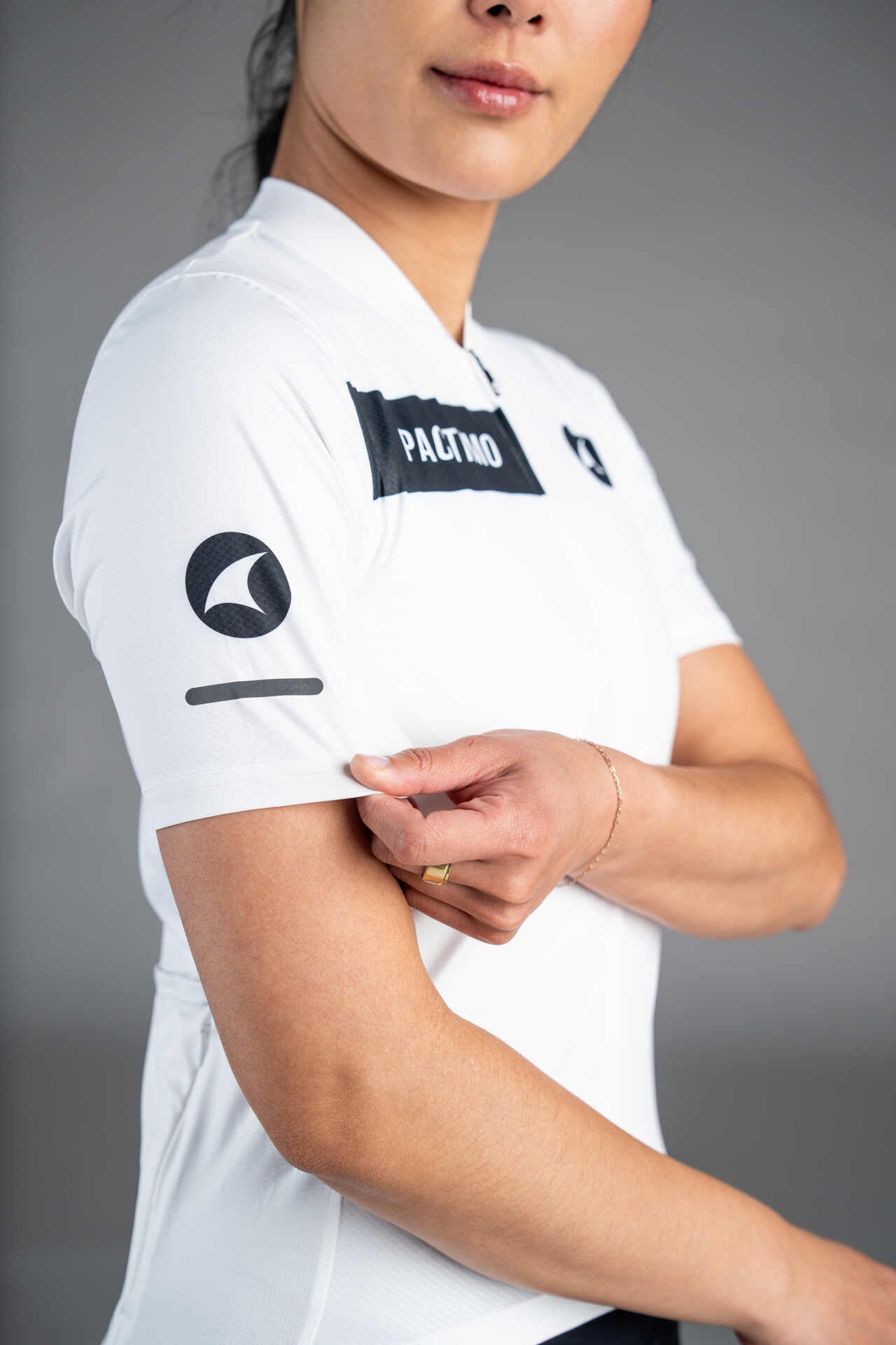 Women's White Ascent Cycling Jersey - Sleeve and Reflective Detail