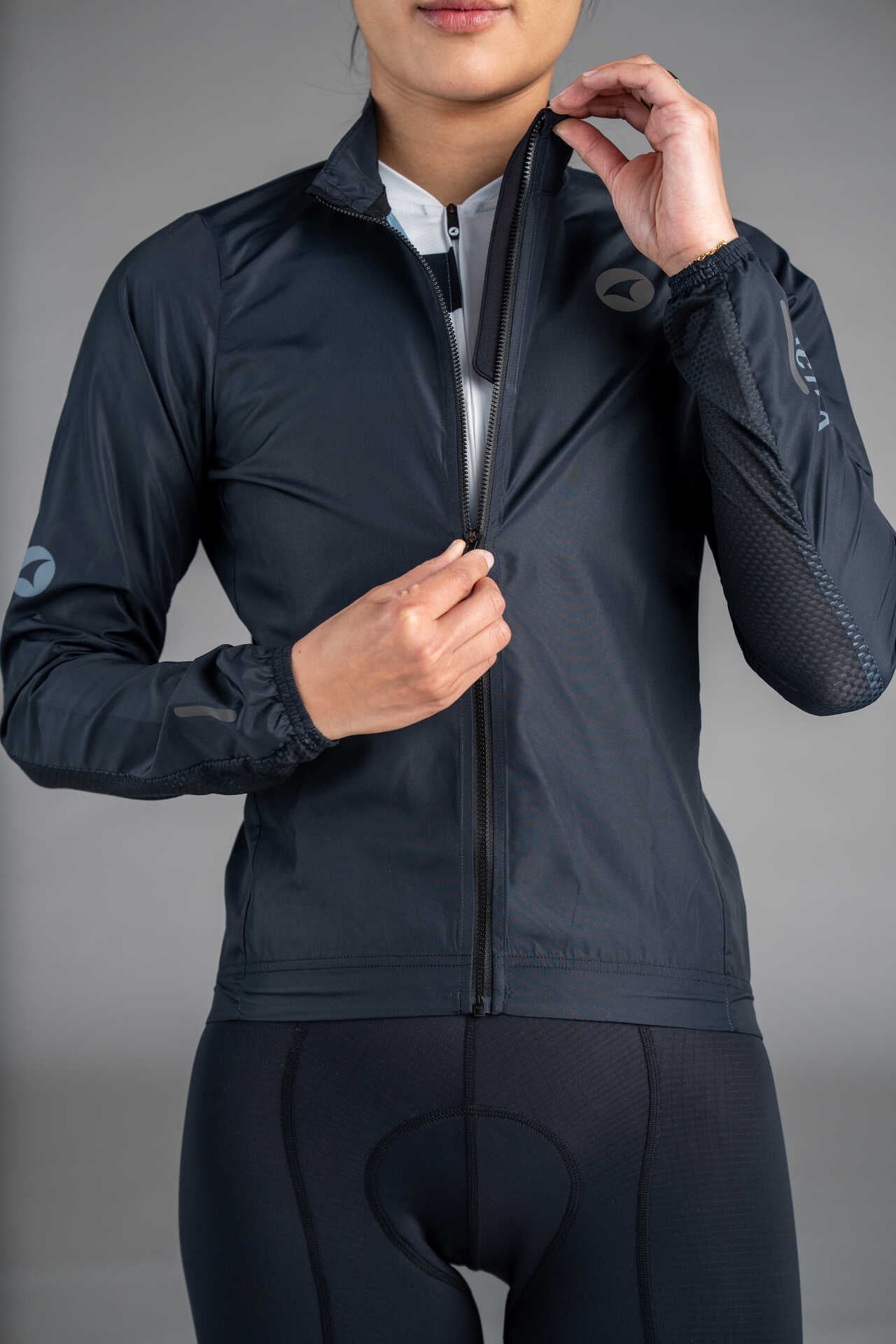 Women's Black Packable Cycling Wind Jacket - Zipper