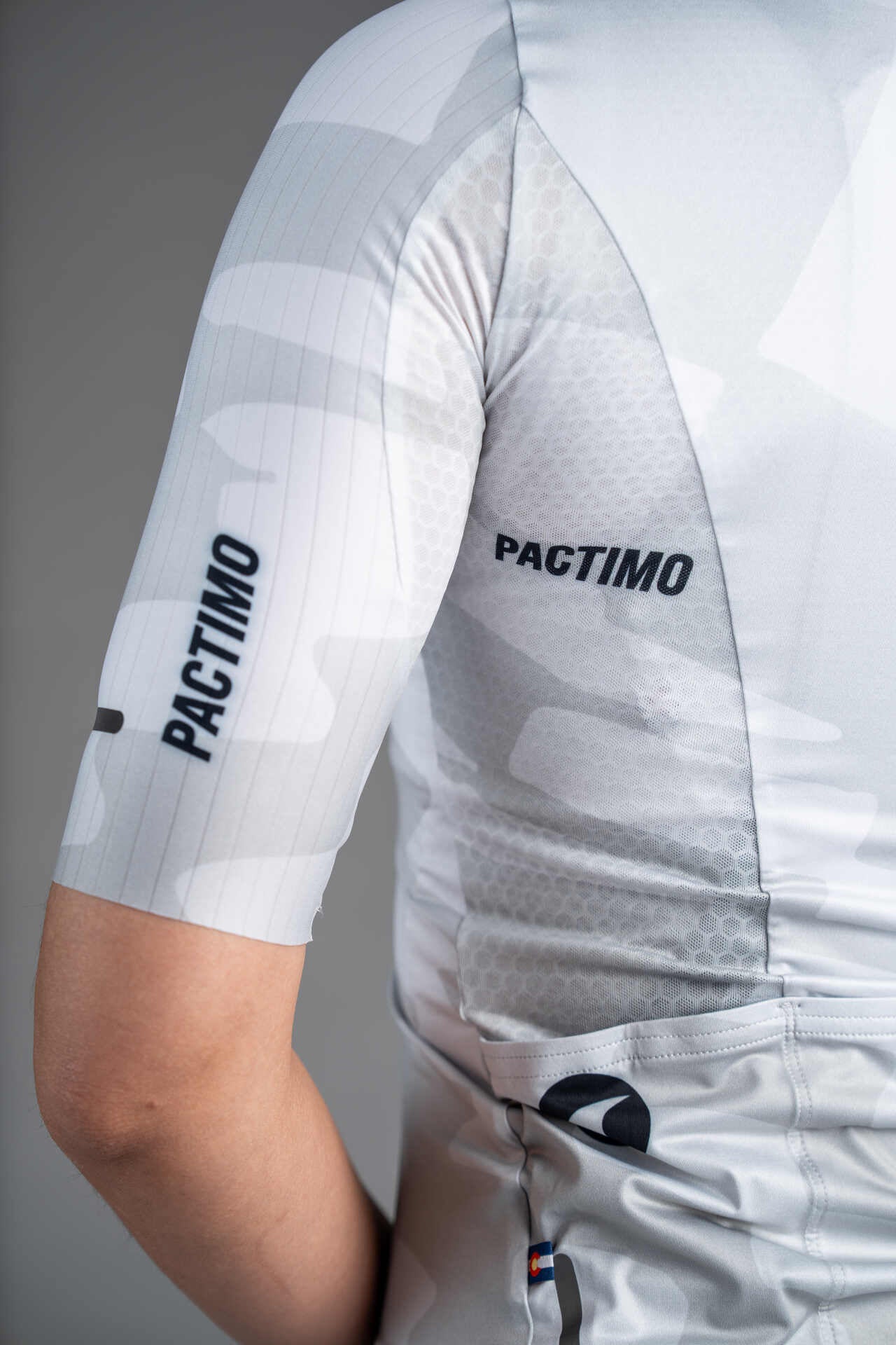 Women's White Flyte Cycling Jersey - Mesh Underarm