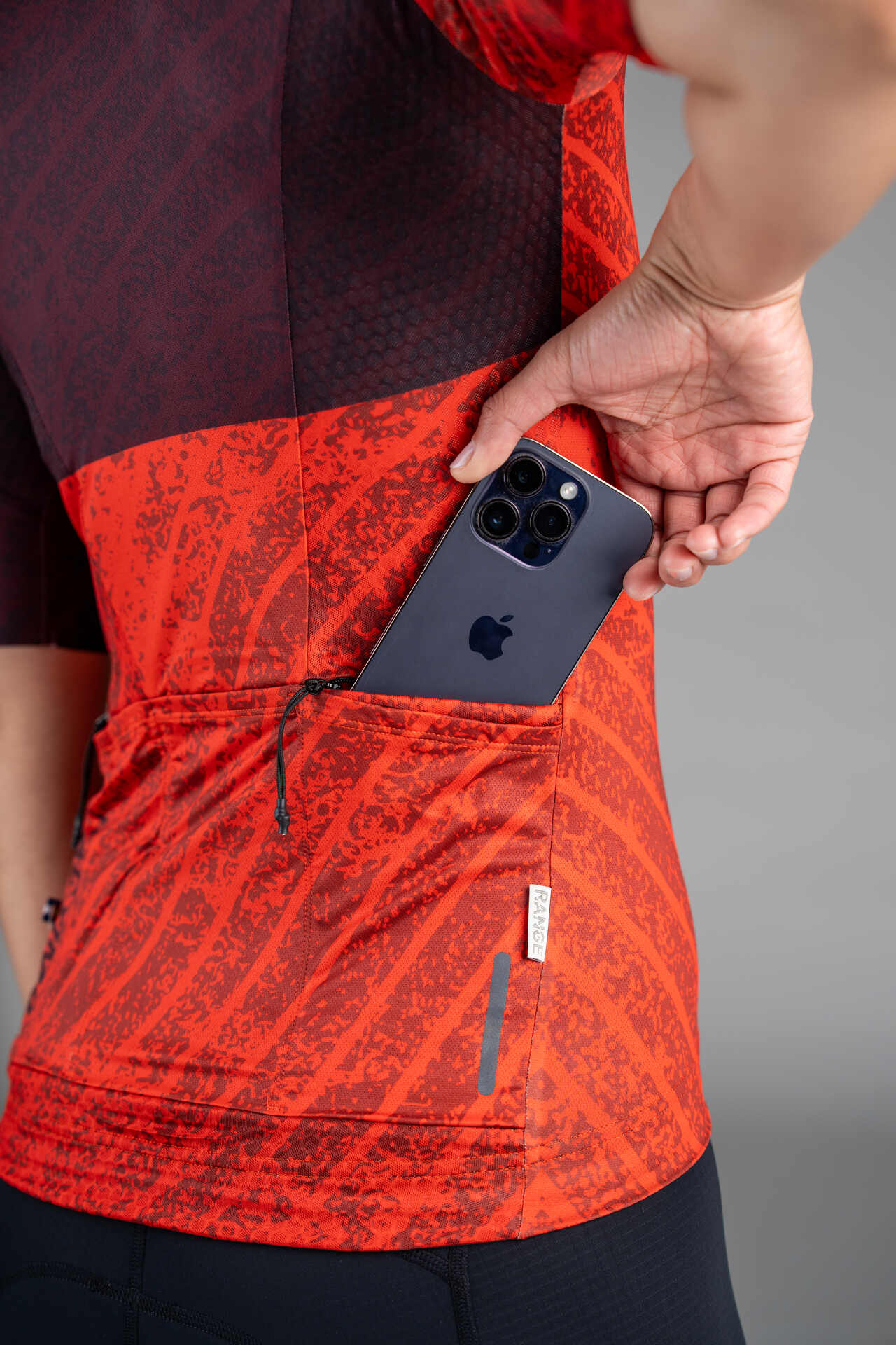 Women's Red and Burgundy Aero Cargo Cycling Jersey - Back Pockets