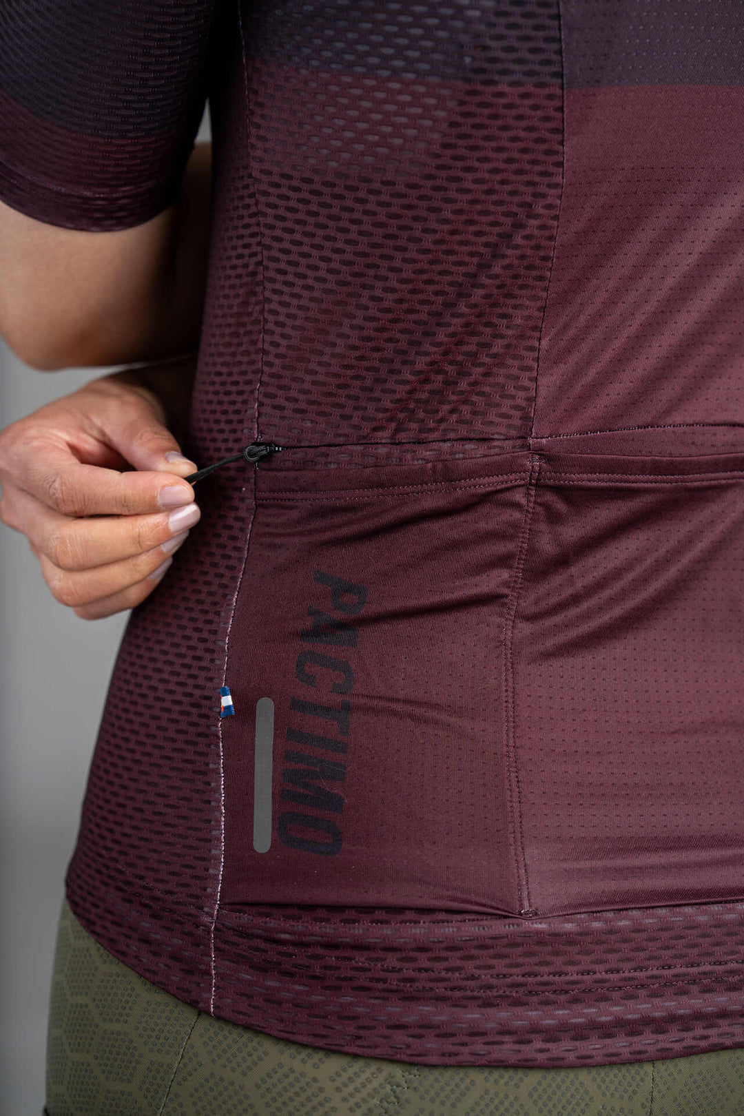 Women's Burgundy Aero Mesh Cargo Cycling Jersey - Back Zippered Pocket