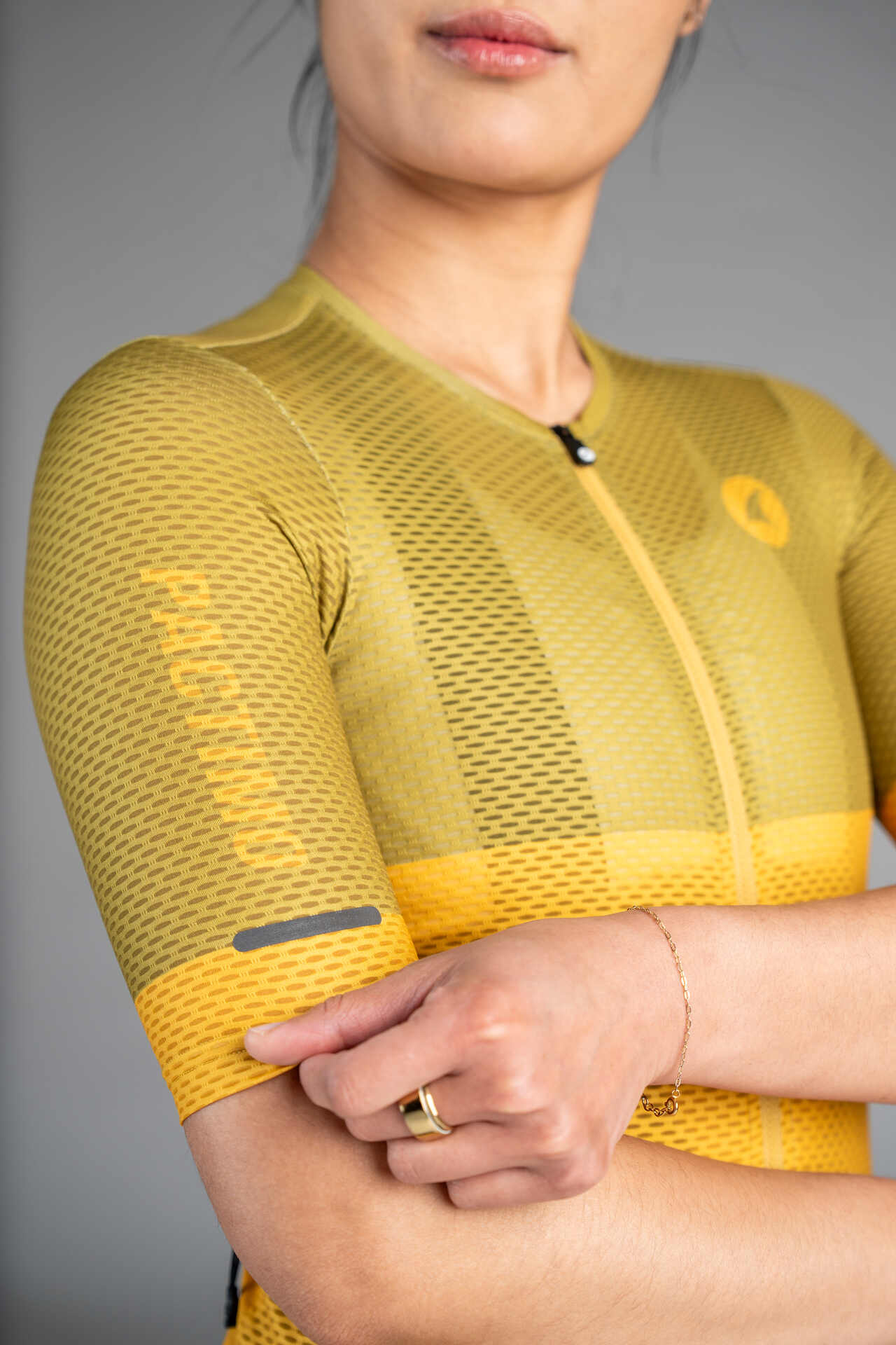 Women's Golden Yellow Aero Mesh Cargo Cycling Jersey - Sleeve and Reflective Detail