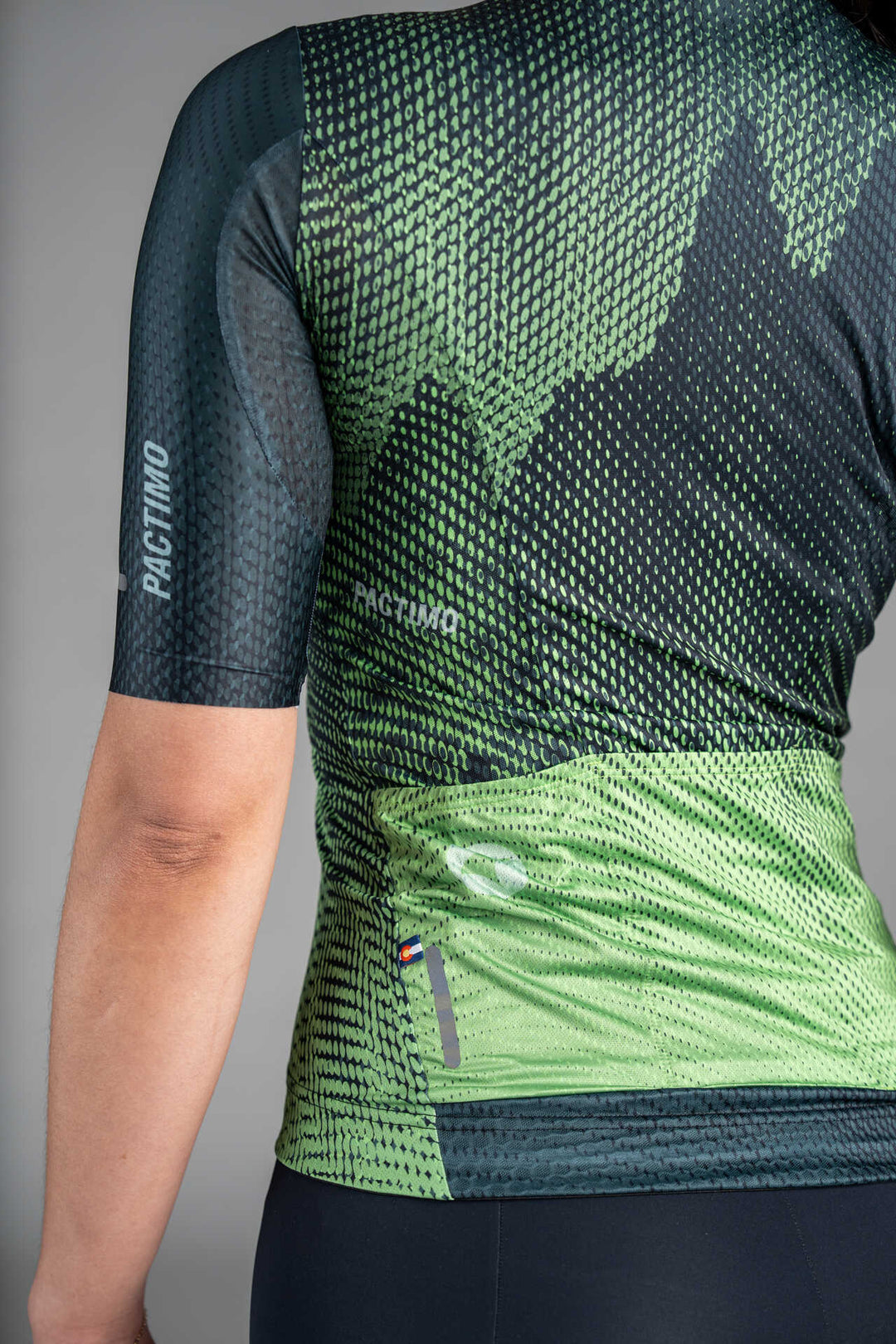 Women's Black and Green Summit Aero Cycling Jersey - Back Pockets