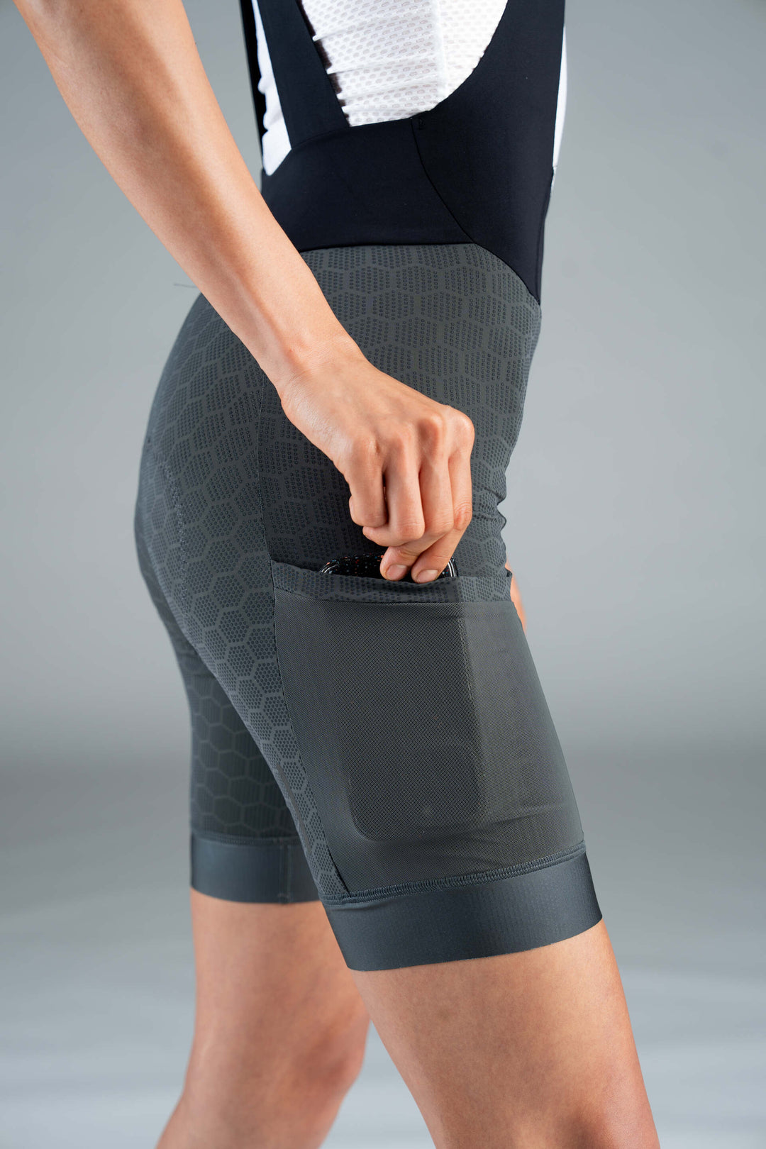 Women's Charcoal 12-Hour Cargo Cycling Bibs - Mesh Thigh Pocket