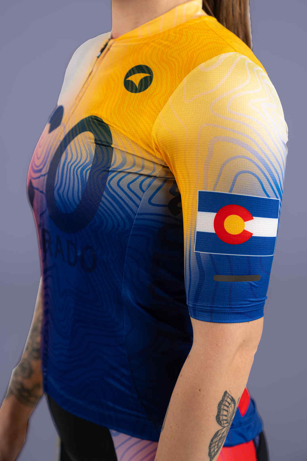 Women's Colorado Flag Cycling Jersey - Ascent Aero Sleeve Close-Up