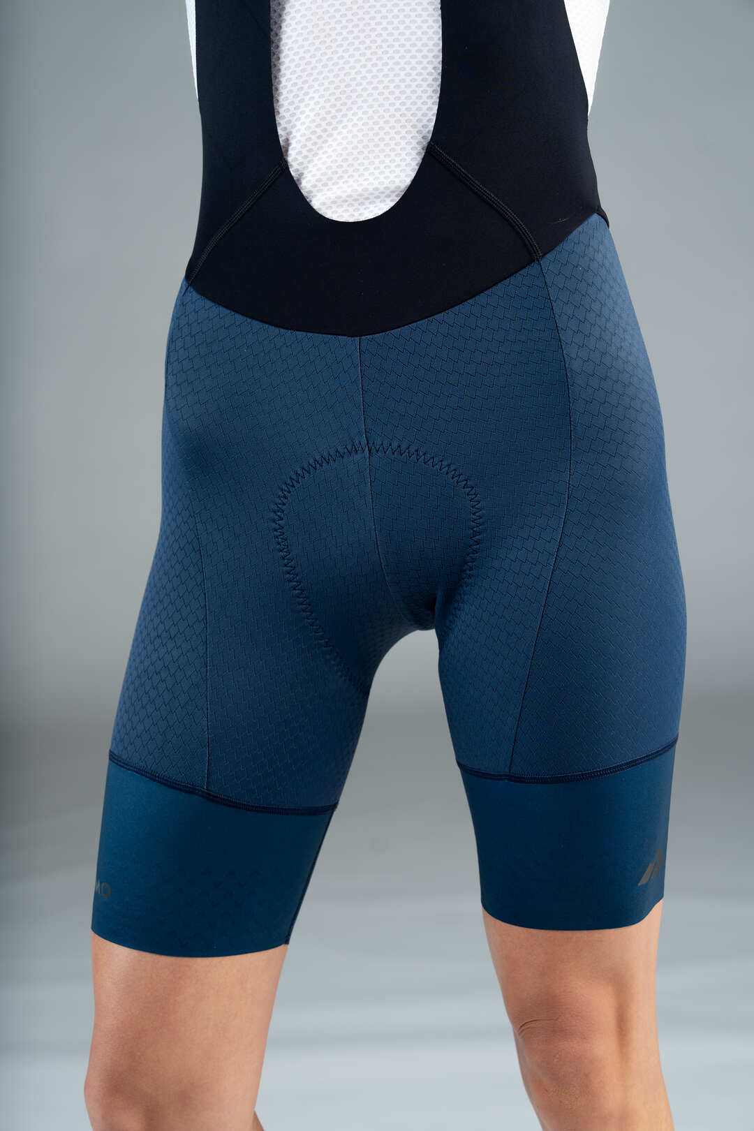 Women's Dark Navy Summit Raptor Cycling Bibs - Front Close-Up