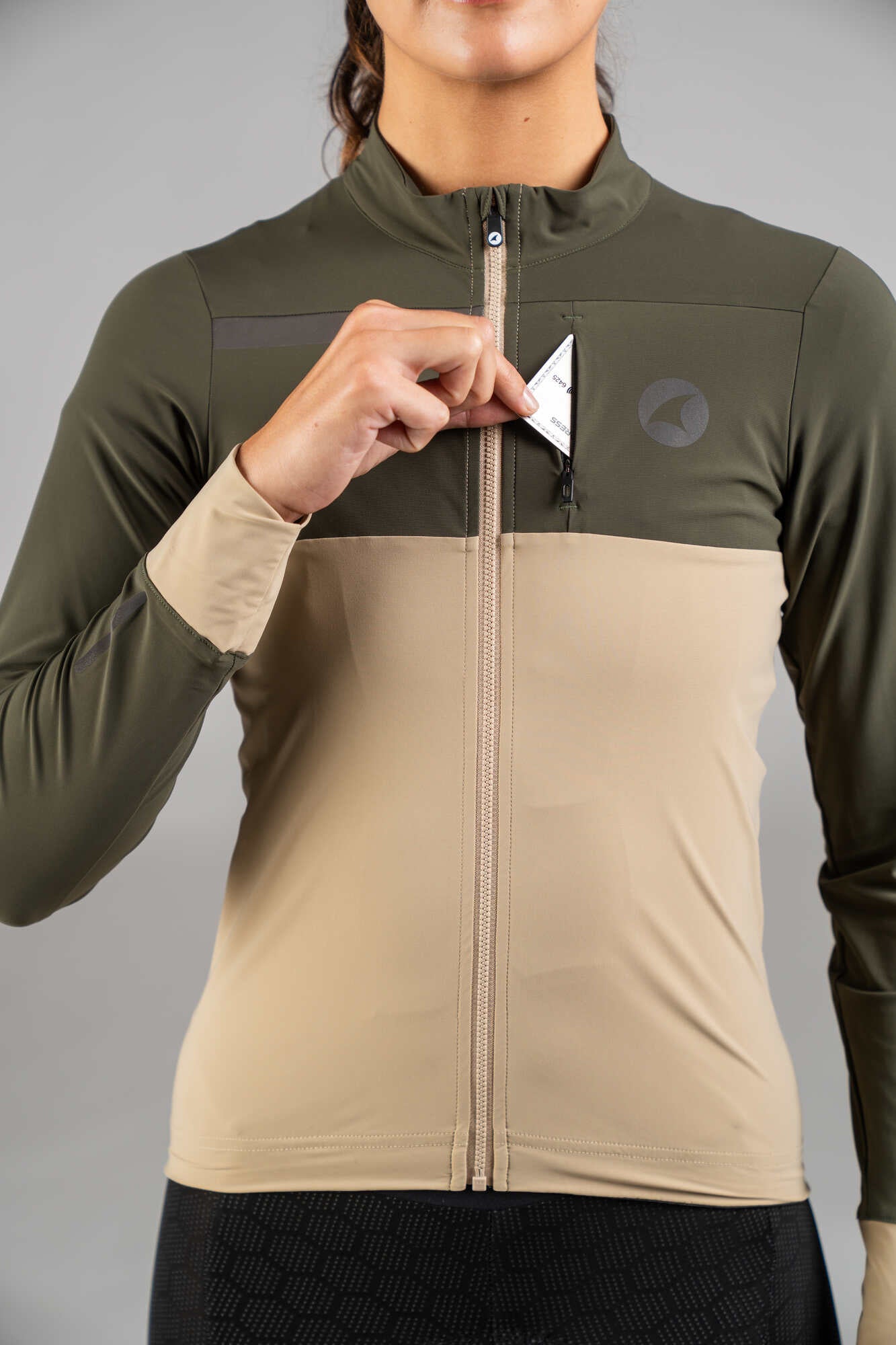 Women's Cargo Long Sleeve Gravel Cycling Jersey - Front Pocket