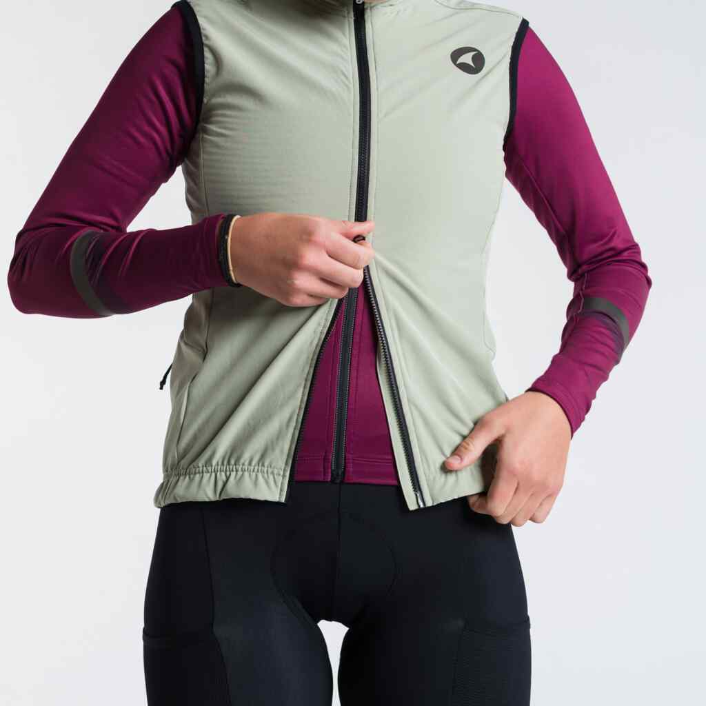 Alpine Thermal Winter Cycling Vest with a Two-Way Zipper