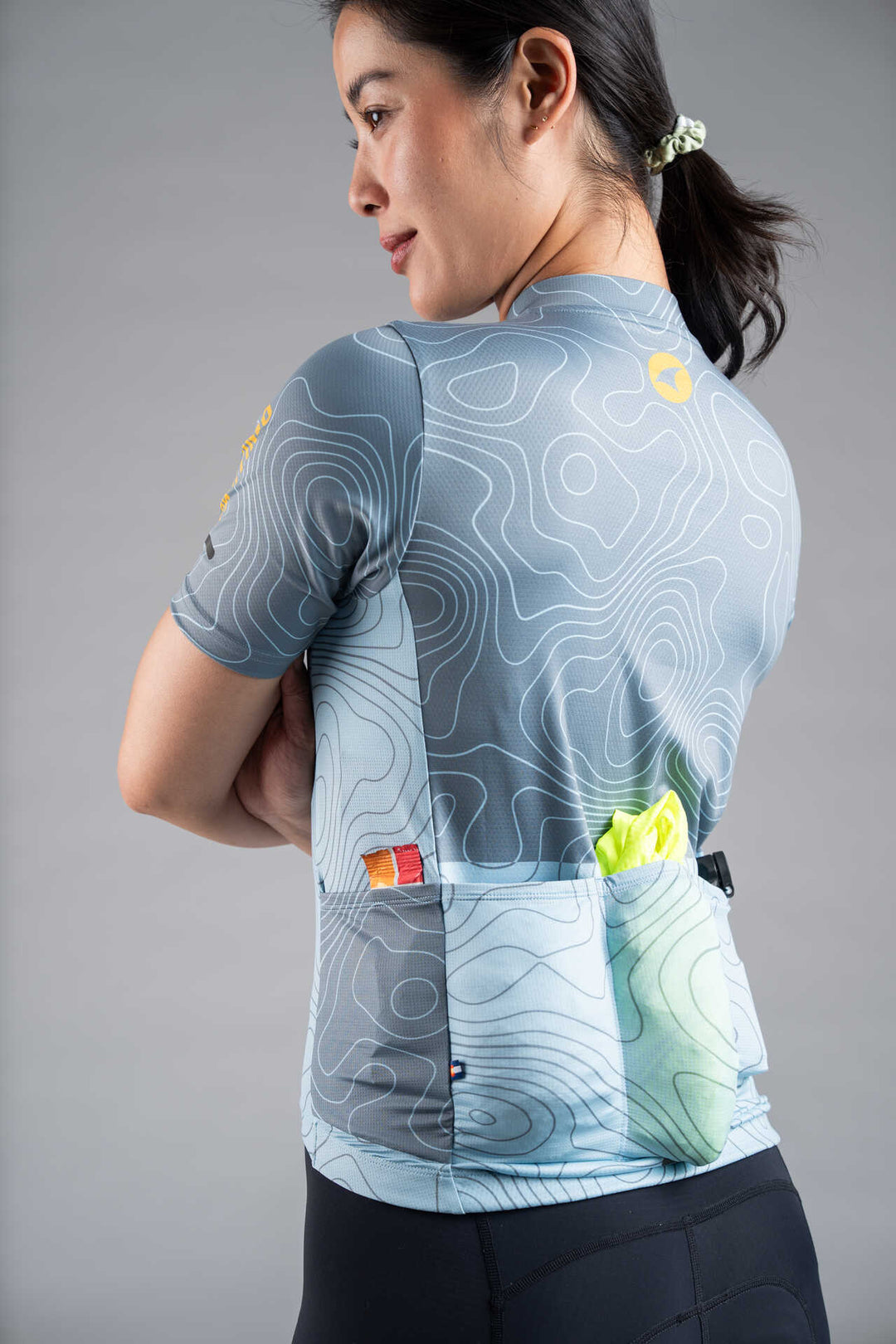 Women's Light Blue Ascent Cargo Cycling Jersey - Side View