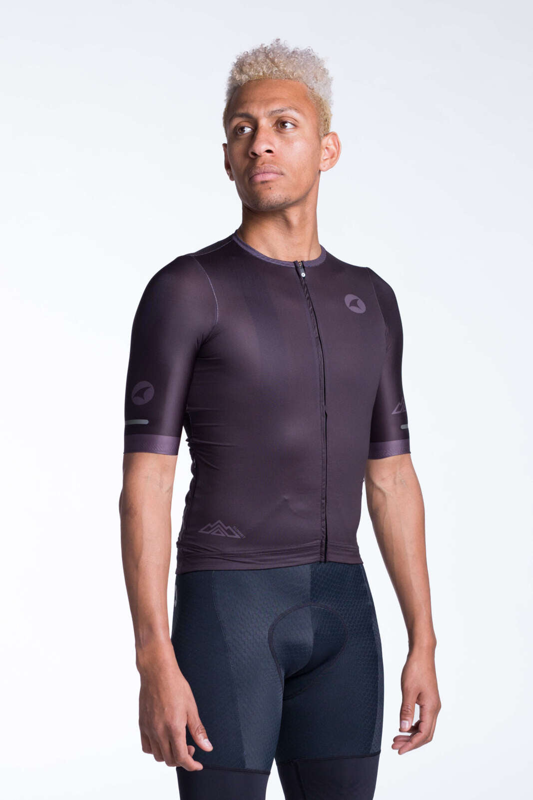 Men's Black Aero Cycling Jersey - Summit Front View