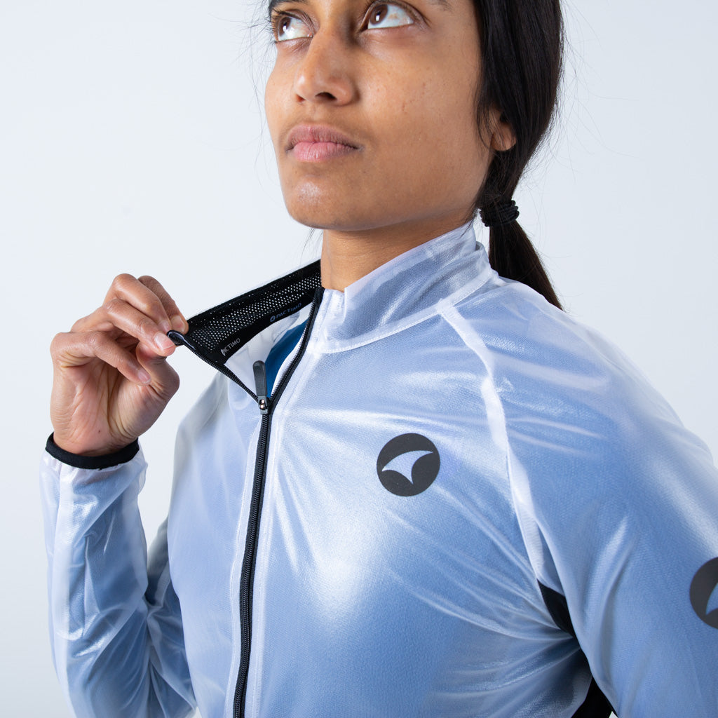 Women's Lightweight Cycling Rain Jacket Semi-Auto Locking Zipper #color_clear-black