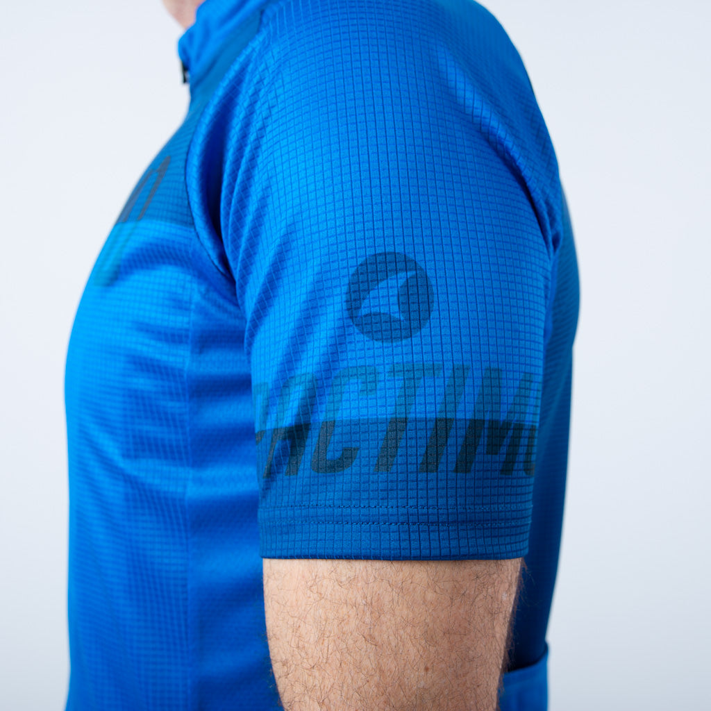 Loose Fit Cycling Jersey for Men Sleeve Detail #color_blue