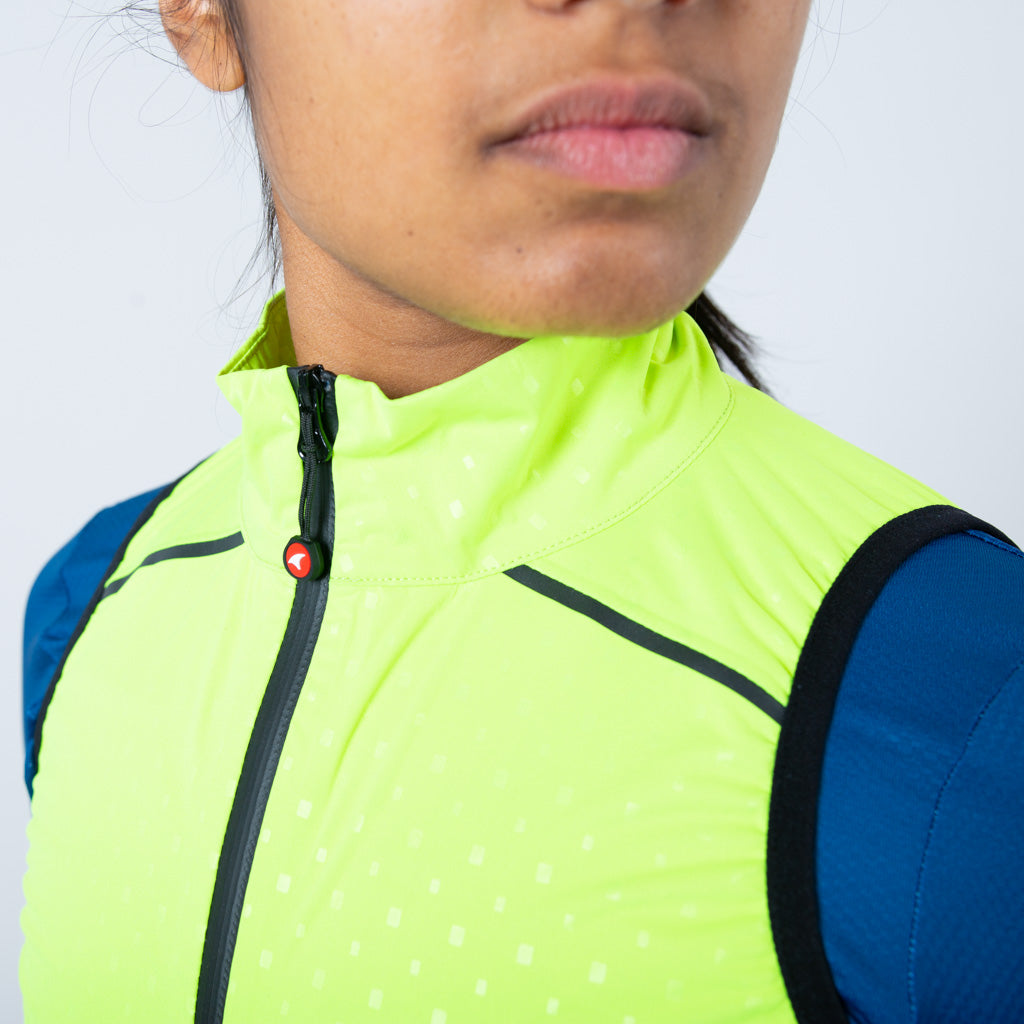 Waterproof Cycling Rain Vest for Women - Collar Detail #color_manic-yellow