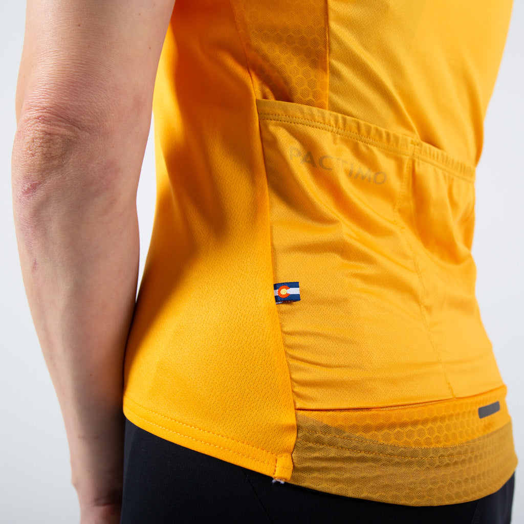 High Quality Women's Cycling Jersey Back Pocket Detail #color_mango