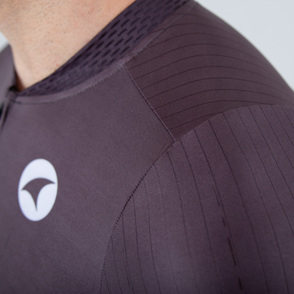 Best Triathlon Tops for Men - Fabric Detail #color_charcoal