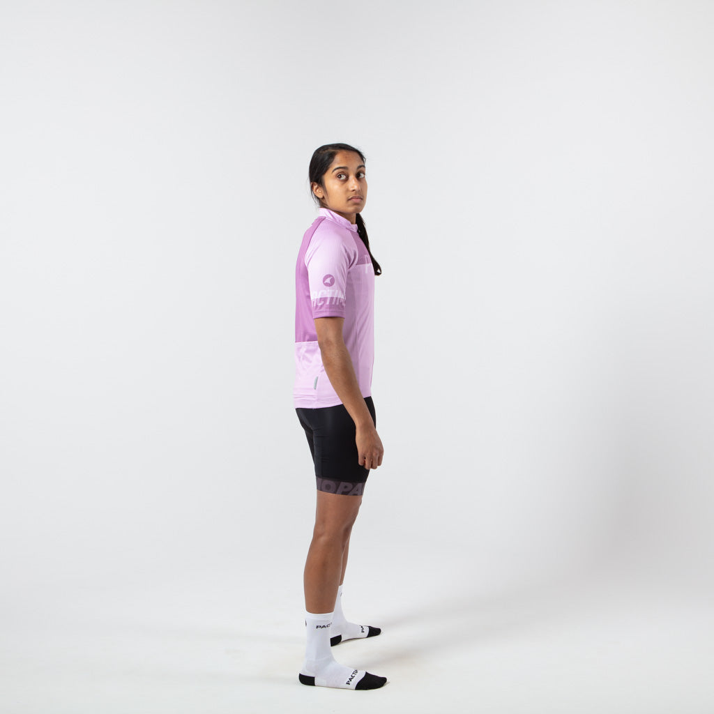 Loose Fit Cycling Jersey for Women on body Side View #color_lilac