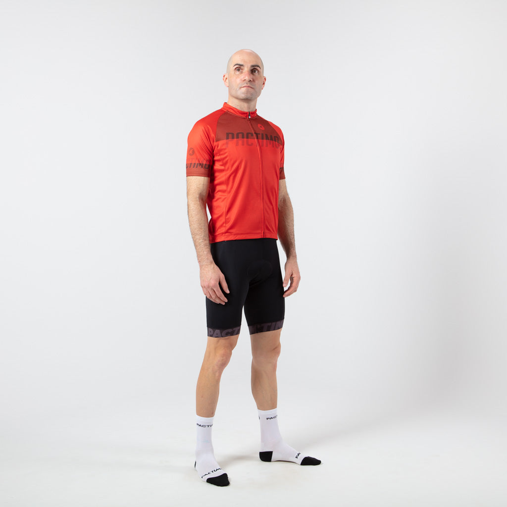 Loose Fit Cycling Jersey for Men On Body Side View #color_garnet