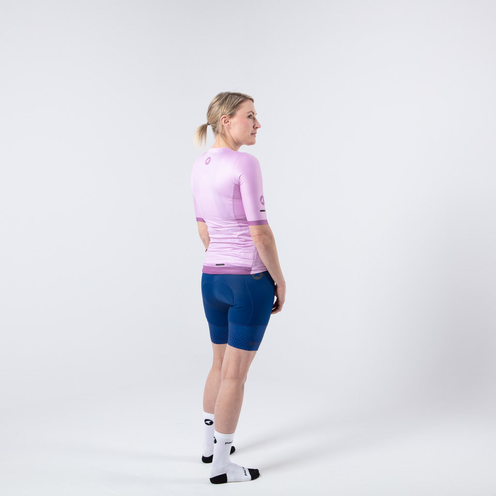 Best Cycling Jerseys for Women On Body Back #color_lilac