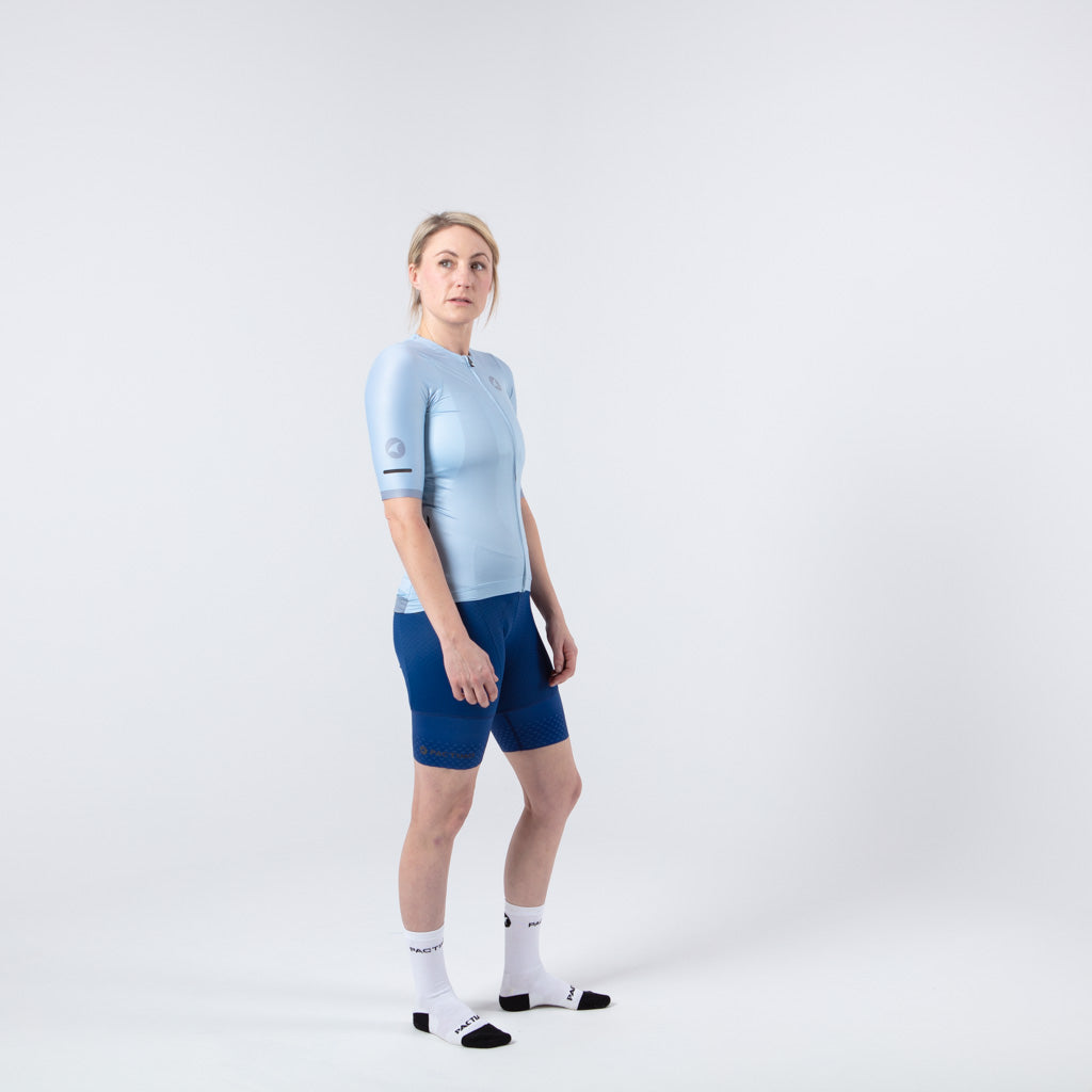 Best Cycling Jerseys for Women On Body Right Side #color_dusty-blue