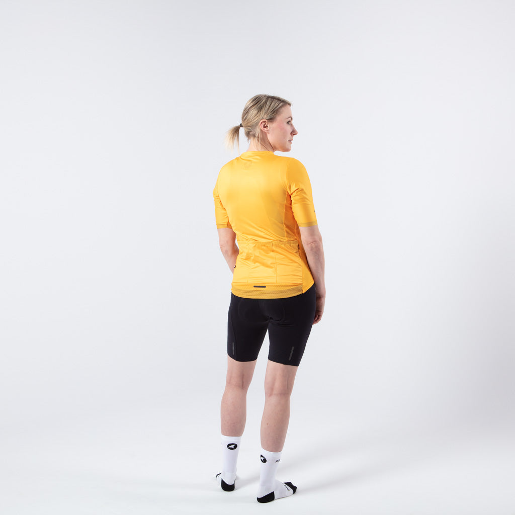 High Quality Women's Cycling Jersey On Body Back #color_mango