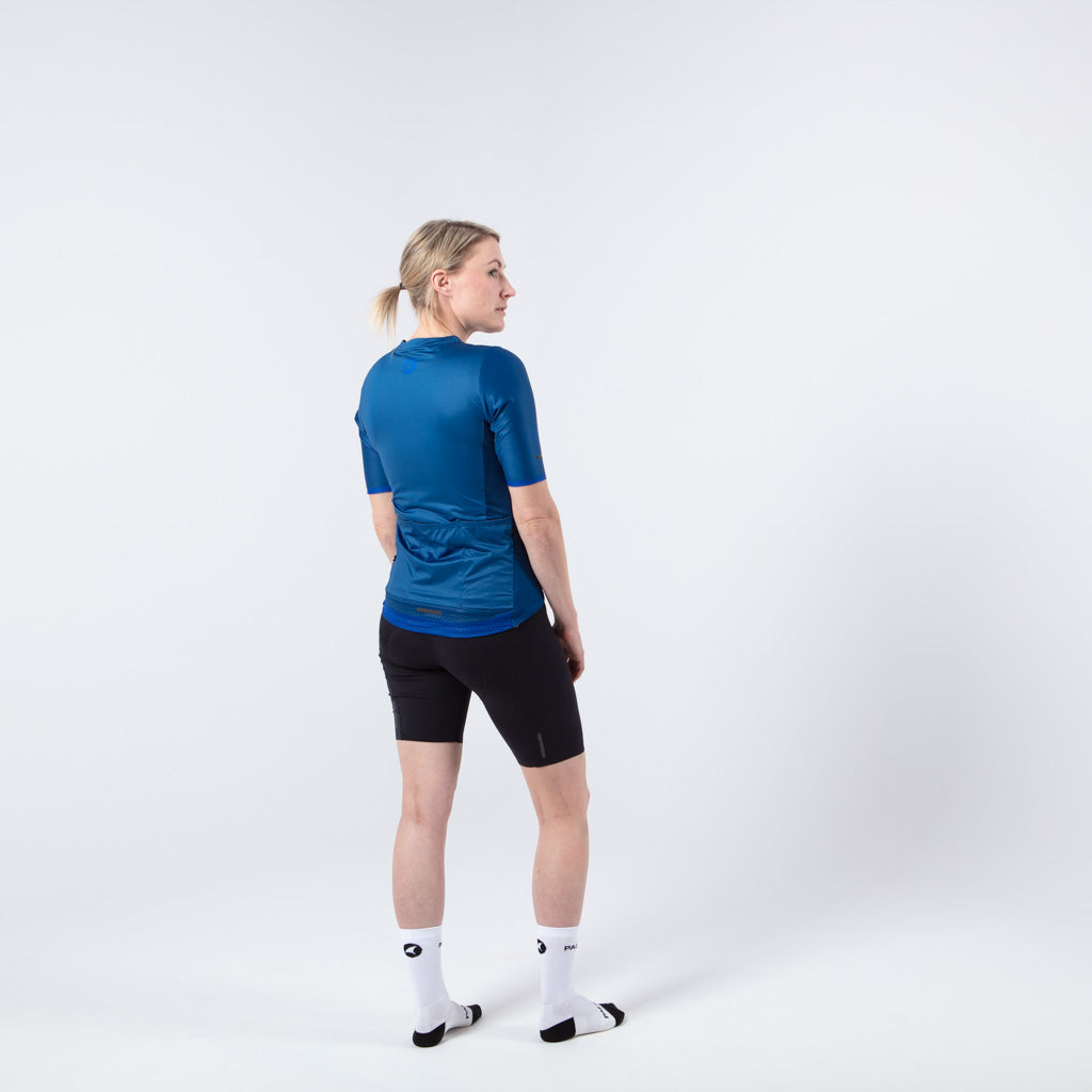 High Quality Women's Cycling Jersey On Body Back #color_navy