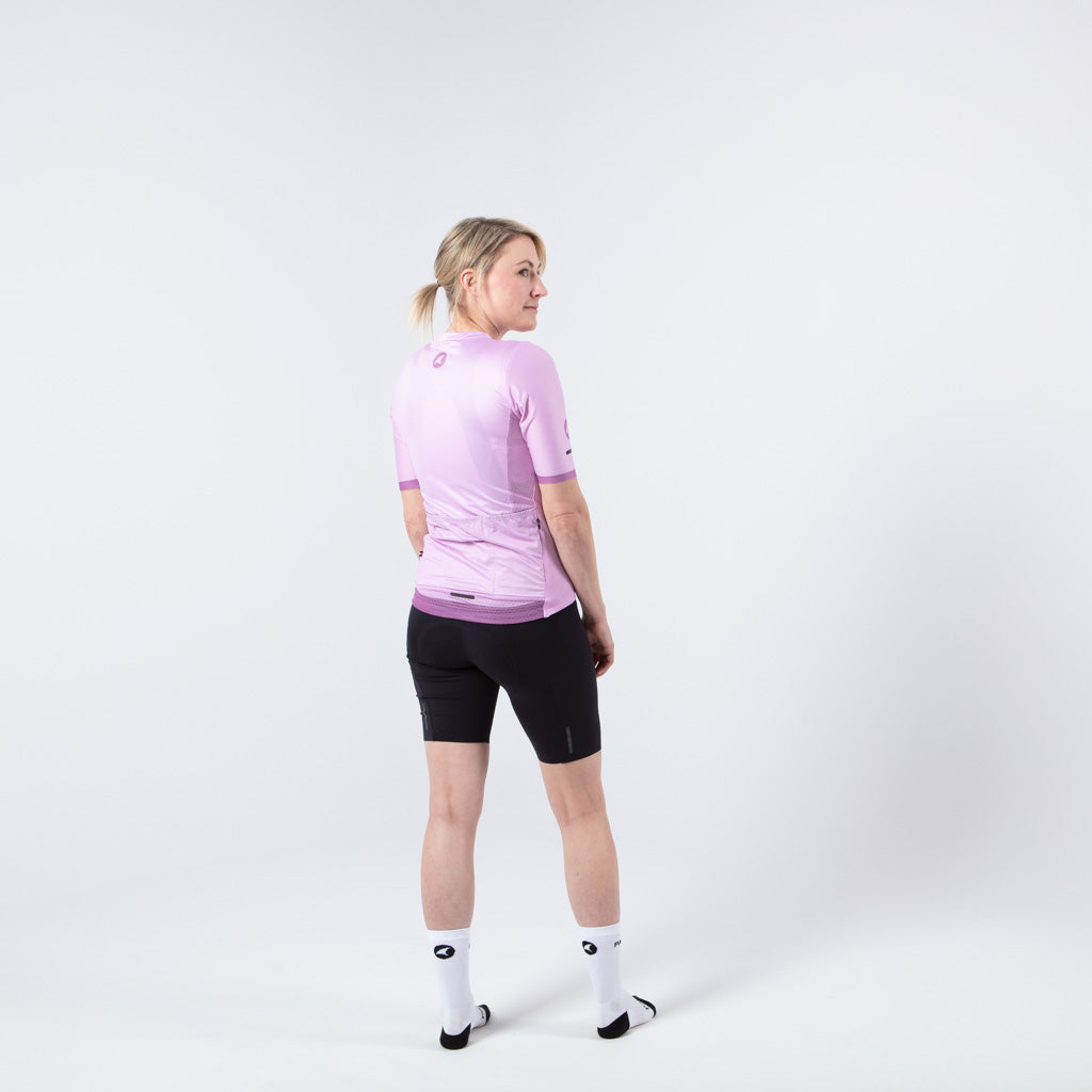 High Quality Women's Cycling Jersey On Body Back #color_lilac