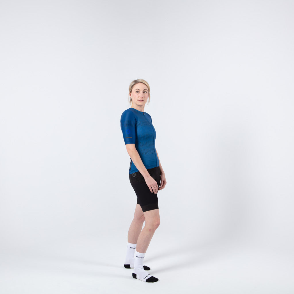 Five Pocket Cycling Jersey for Women On Body Right Side #color_navy