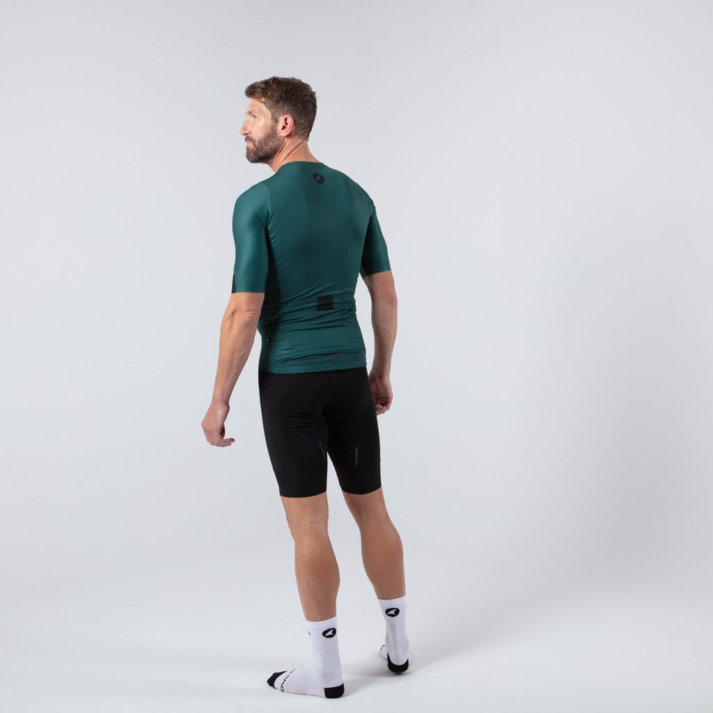 Lightweight Mesh Cycling Jersey for Men On Body Back View #color_pine