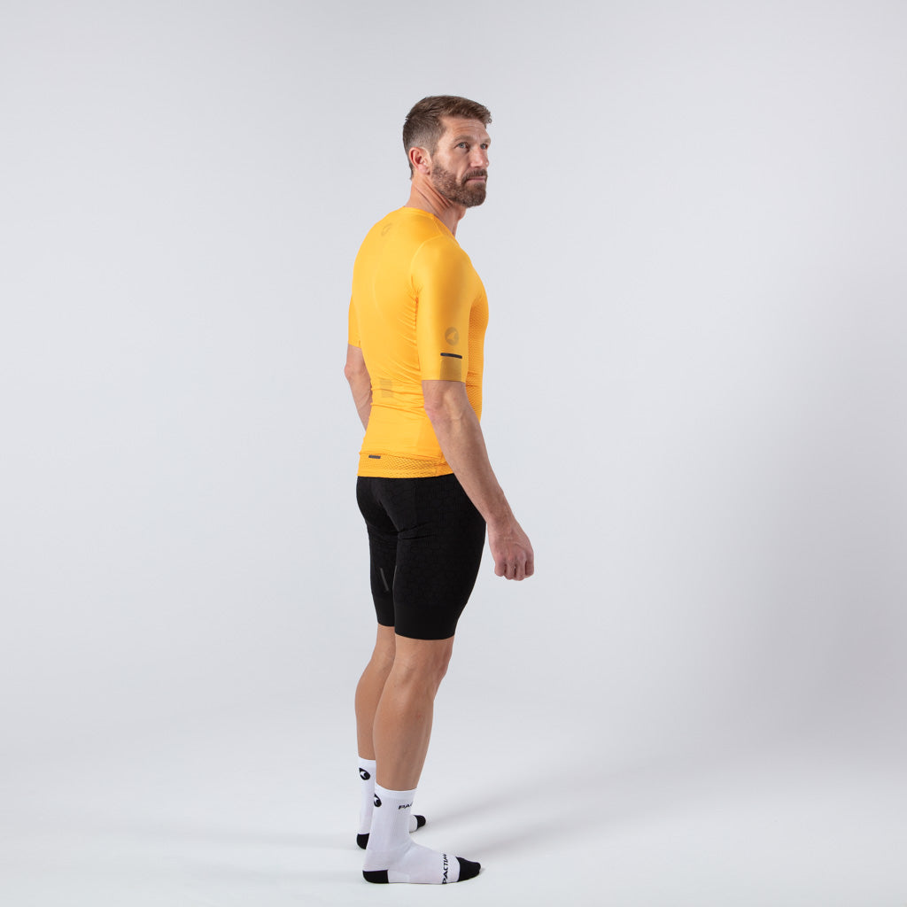 Lightweight Mesh Cycling Jersey for Men On Body Right View #color_mango