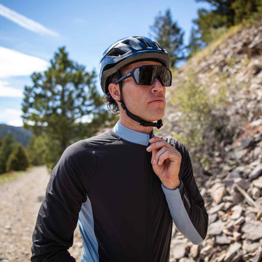 Men's Wind Resistant Long Sleeve Cycling Jersey - Outside Close-Up 