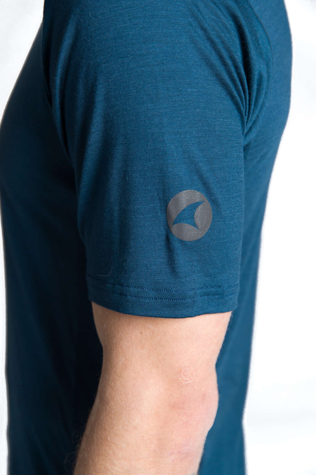 Men's Merino Wool MTB Shirt - Sleeve Detail