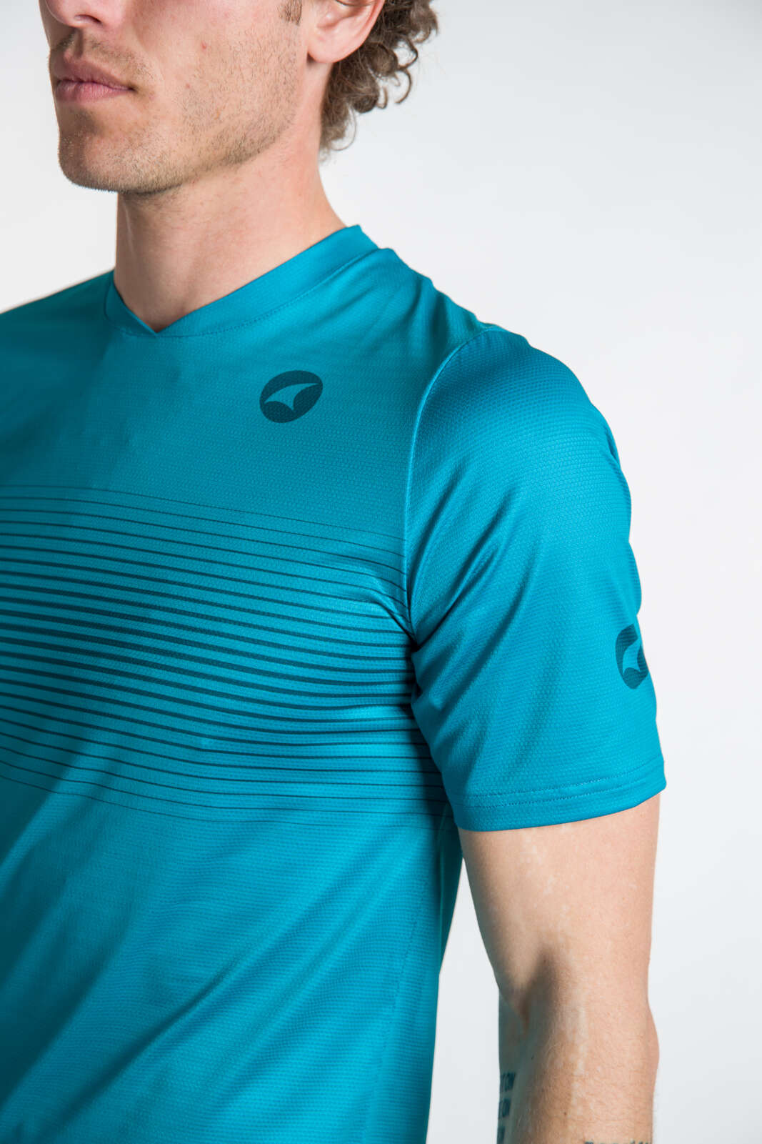 Men's Running Shirt - Sleeve Detail