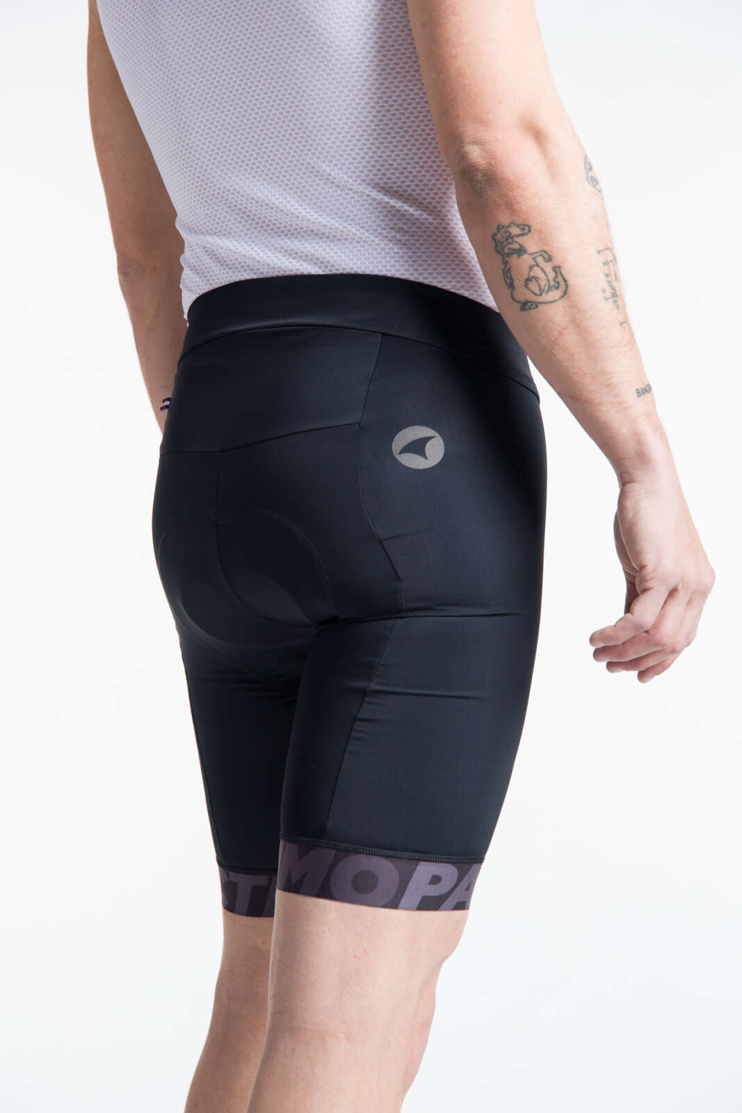 Men's Padded Bike Shorts - Continental Leg Close-UP