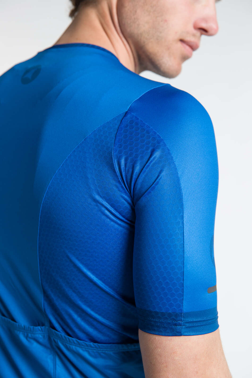 Men's Best Blue Cycling Jersey - Summit Sleeve Detail