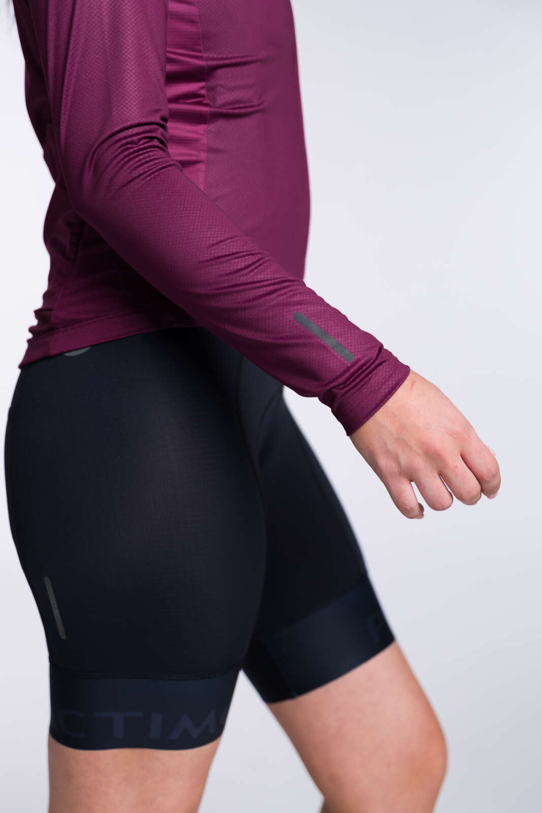 Women's Burgundy Long Sleeve Cycling Jersey - Ascent Reflective Sleeve