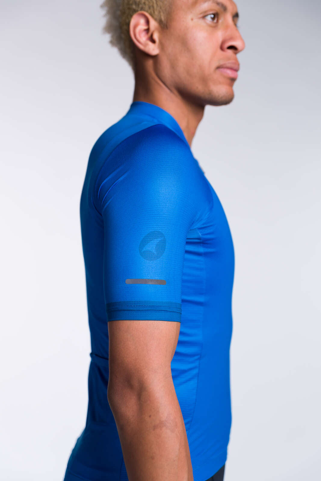 Men's Blue Aero Summer Cycling Jersey - Ascent Sleeve Detail