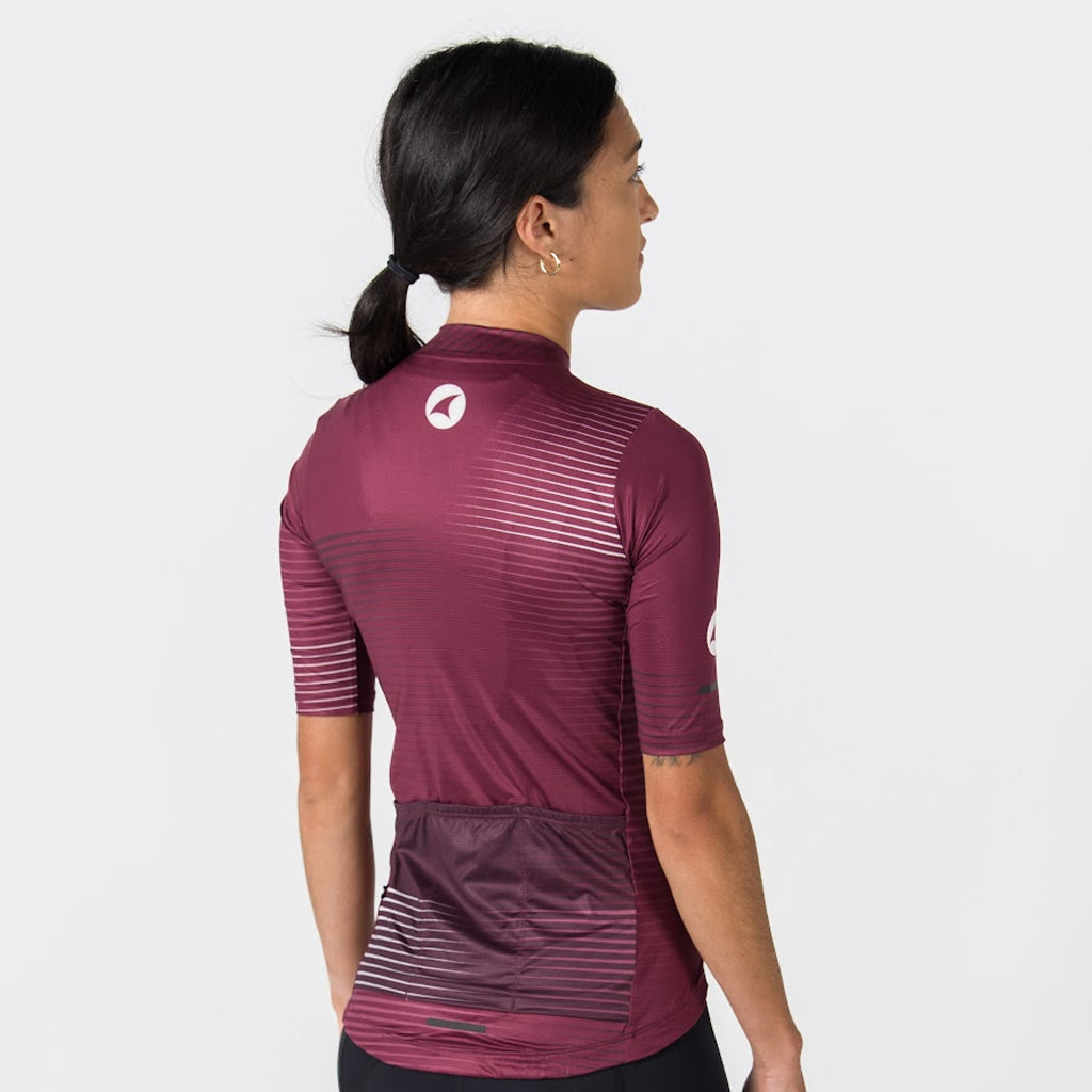 Women's Summer Cycling Jersey - Convergence On Body Back #color_mulberry