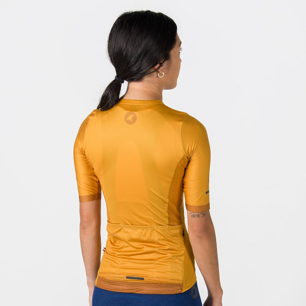 Best Cycling Jerseys for Women - On Body Back View #color_old-gold
