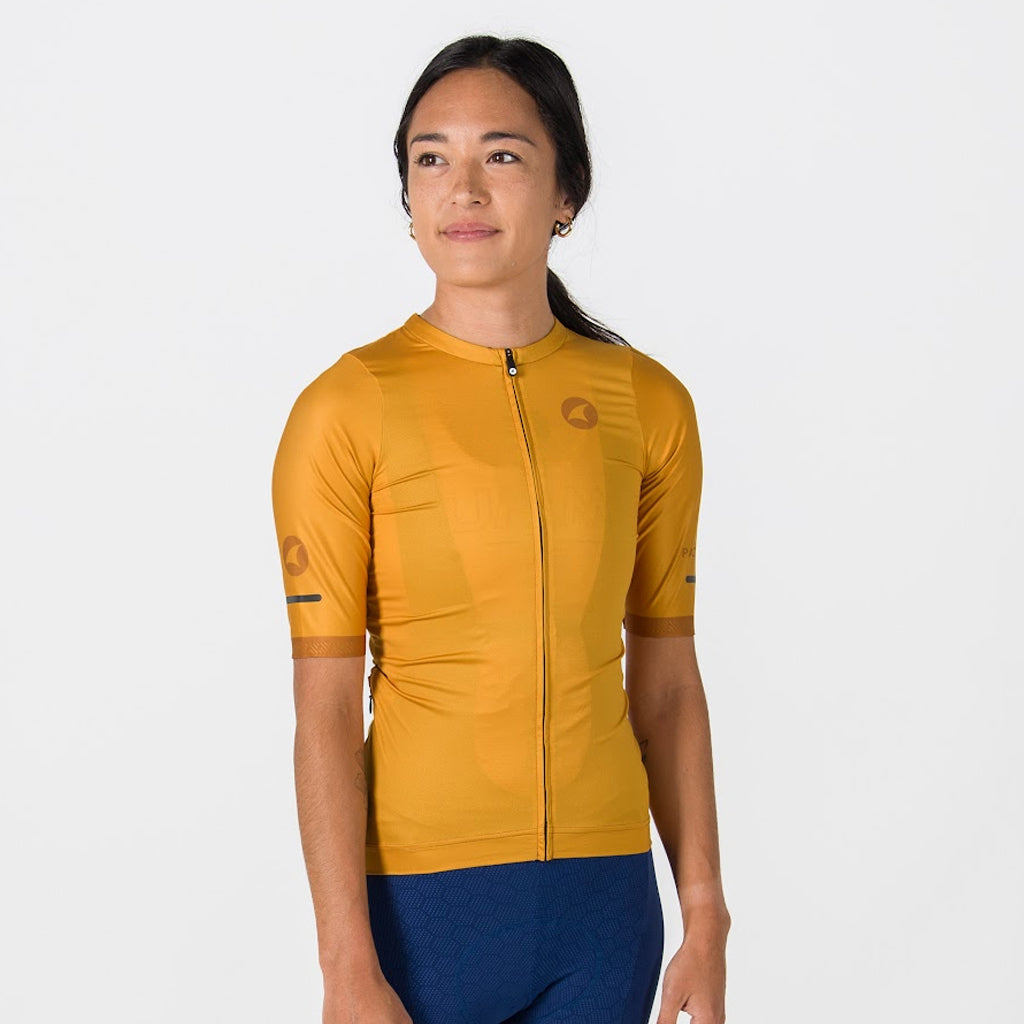 Best Cycling Jerseys for Women - On Body Side View #color_old-gold