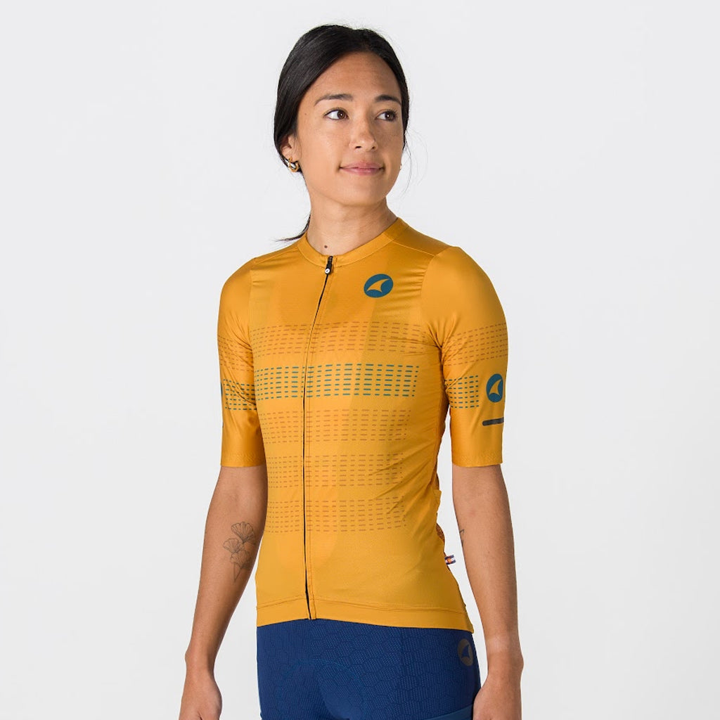 Five Pocket Cycling Jersey for Women - On Body Side View #color_old-gold